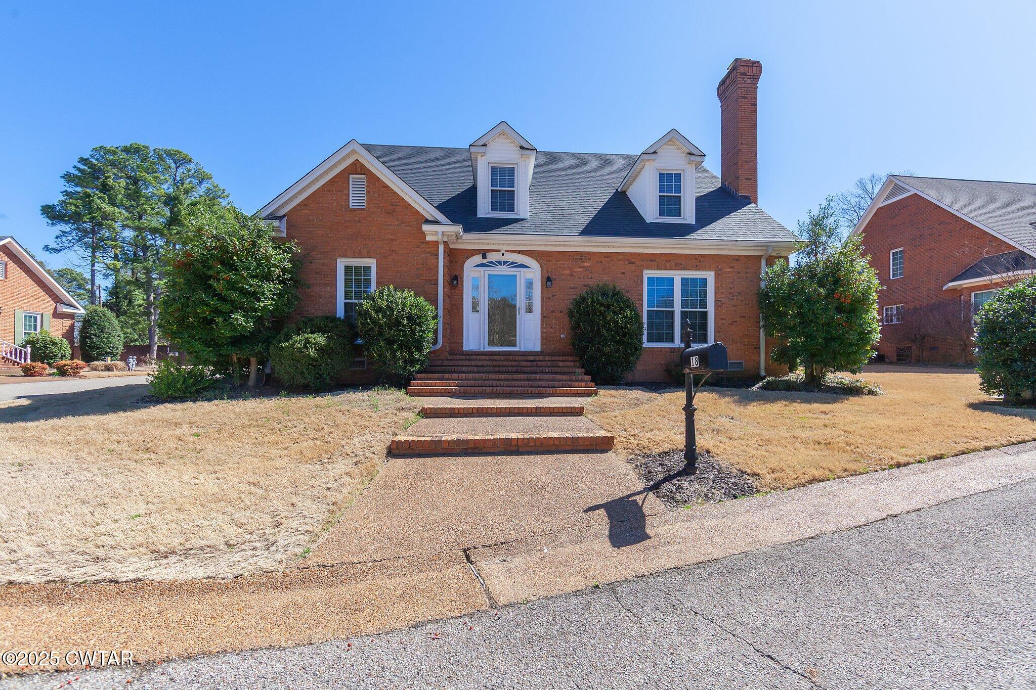 18 Beacon Hill Drive