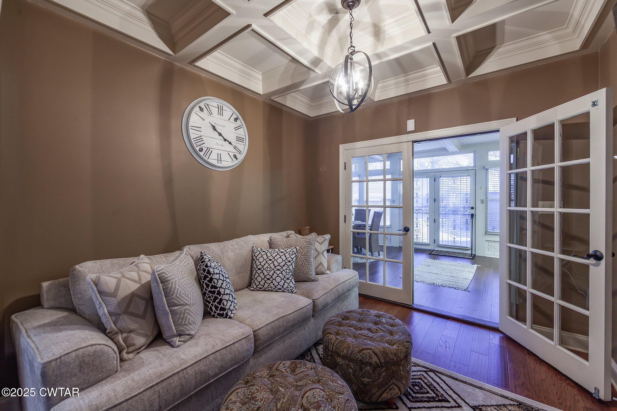 18 Beacon Hill Drive