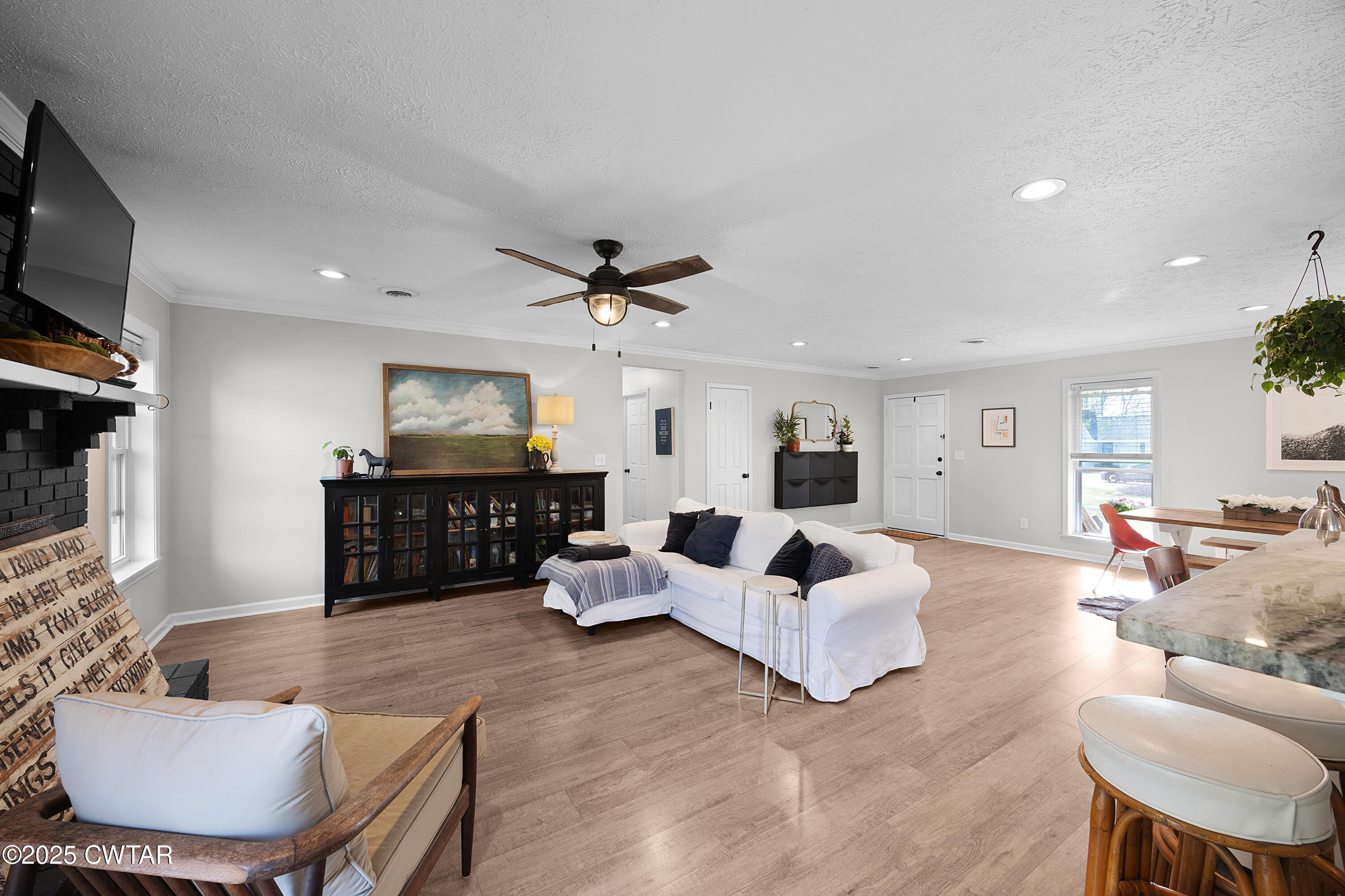76 Navajo Cove