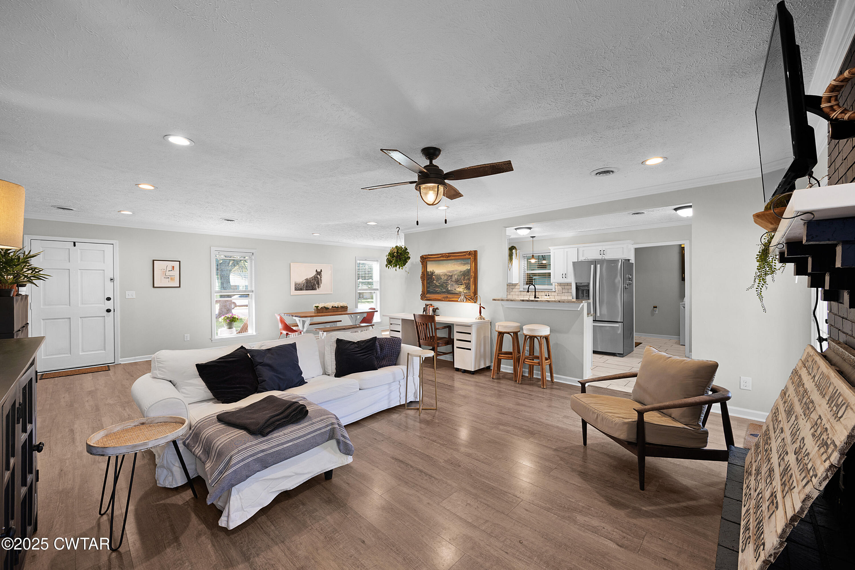 76 Navajo Cove