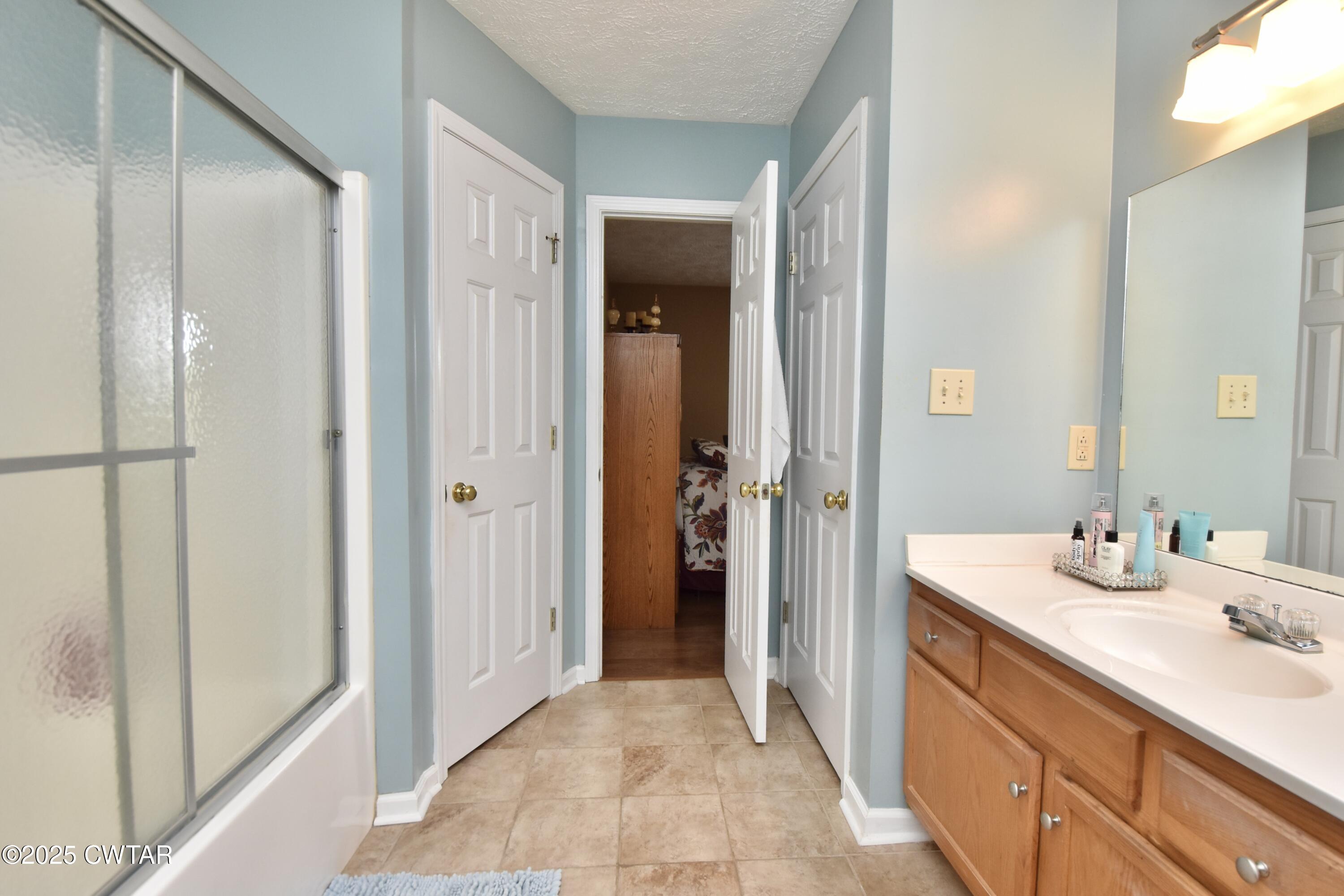 17 Crooked Creek Drive
