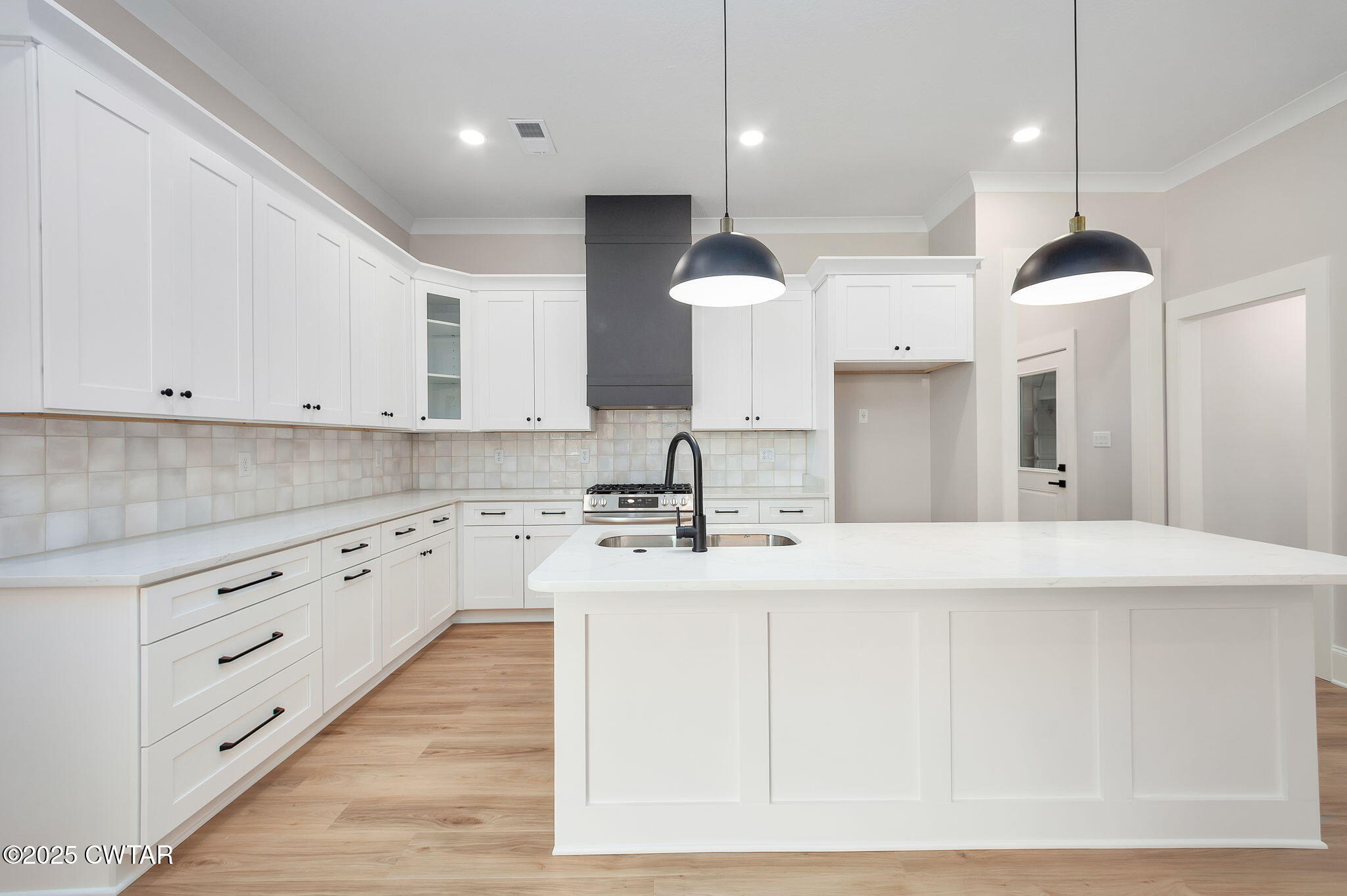 35 Larkhaven Lp