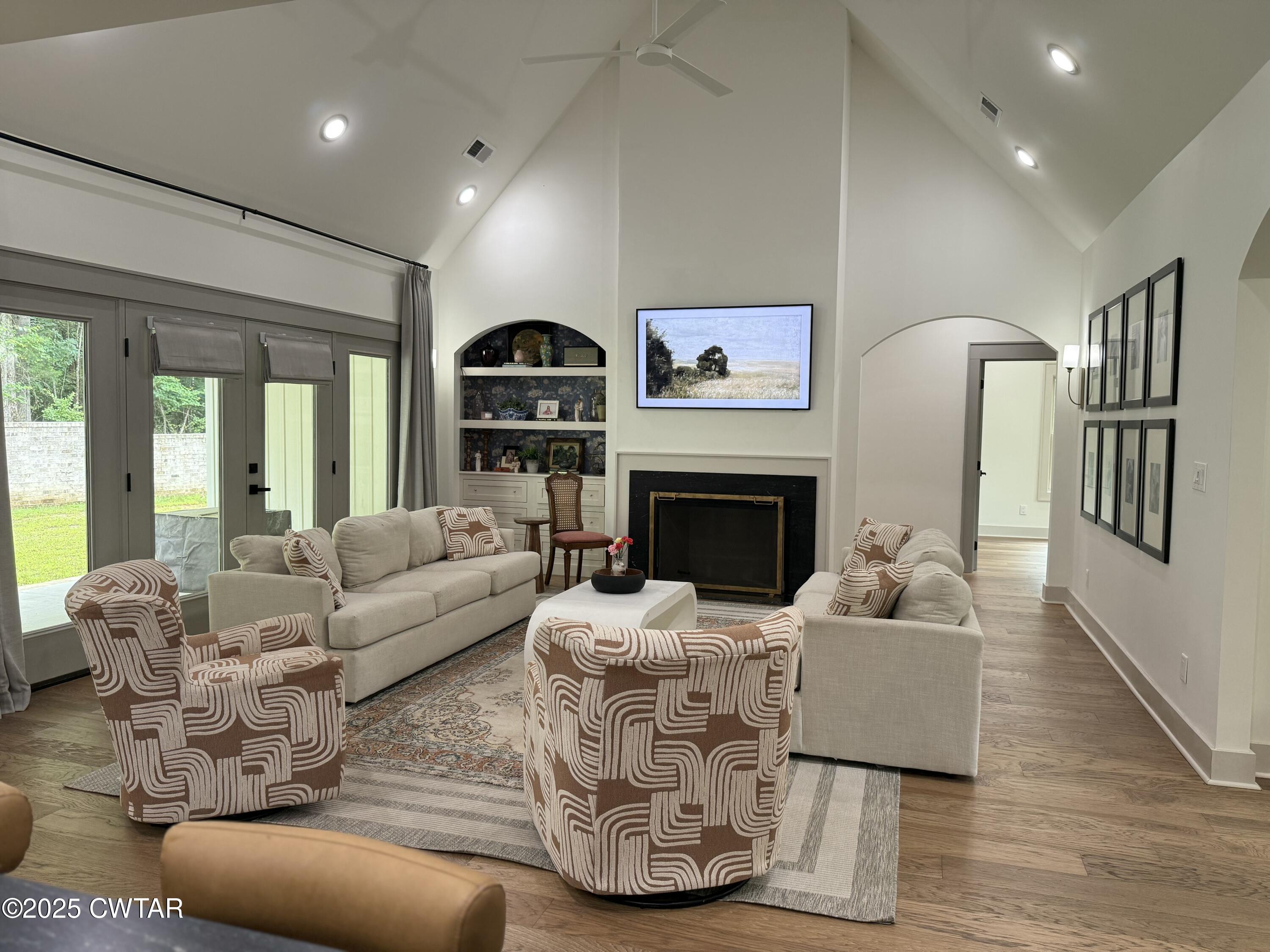 34 Acorn Drive