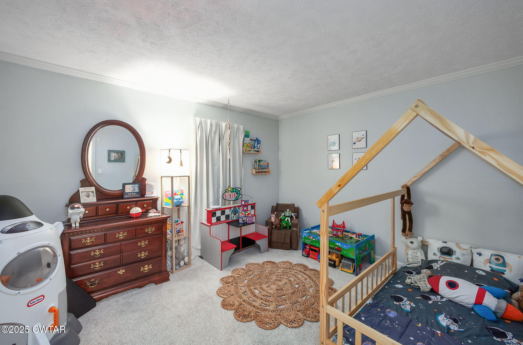 210 High Oaks Drive