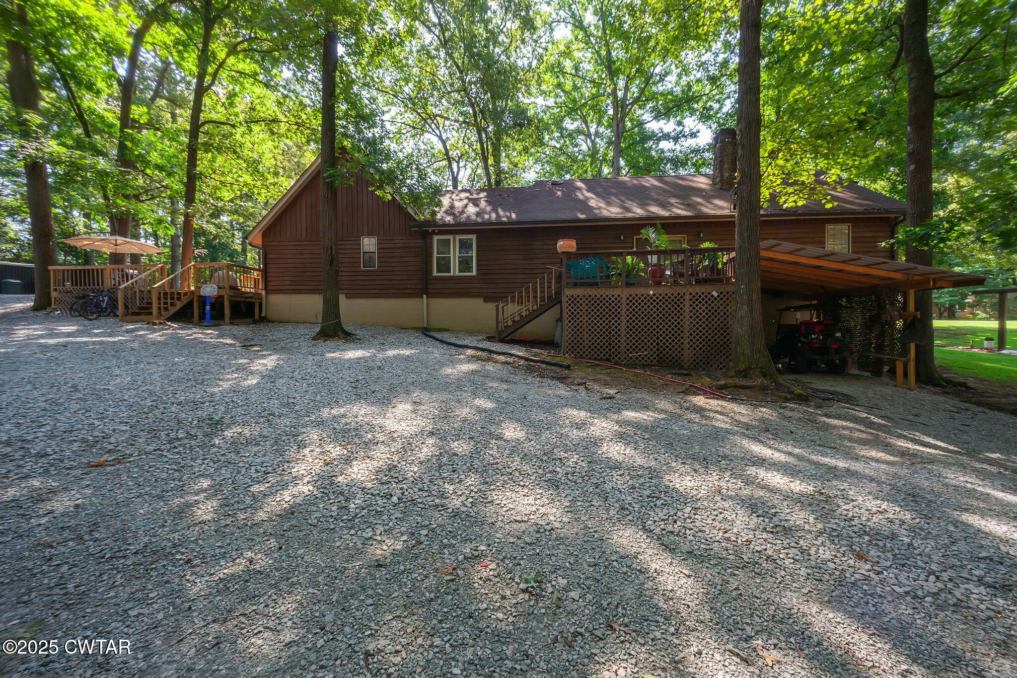 210 High Oaks Drive