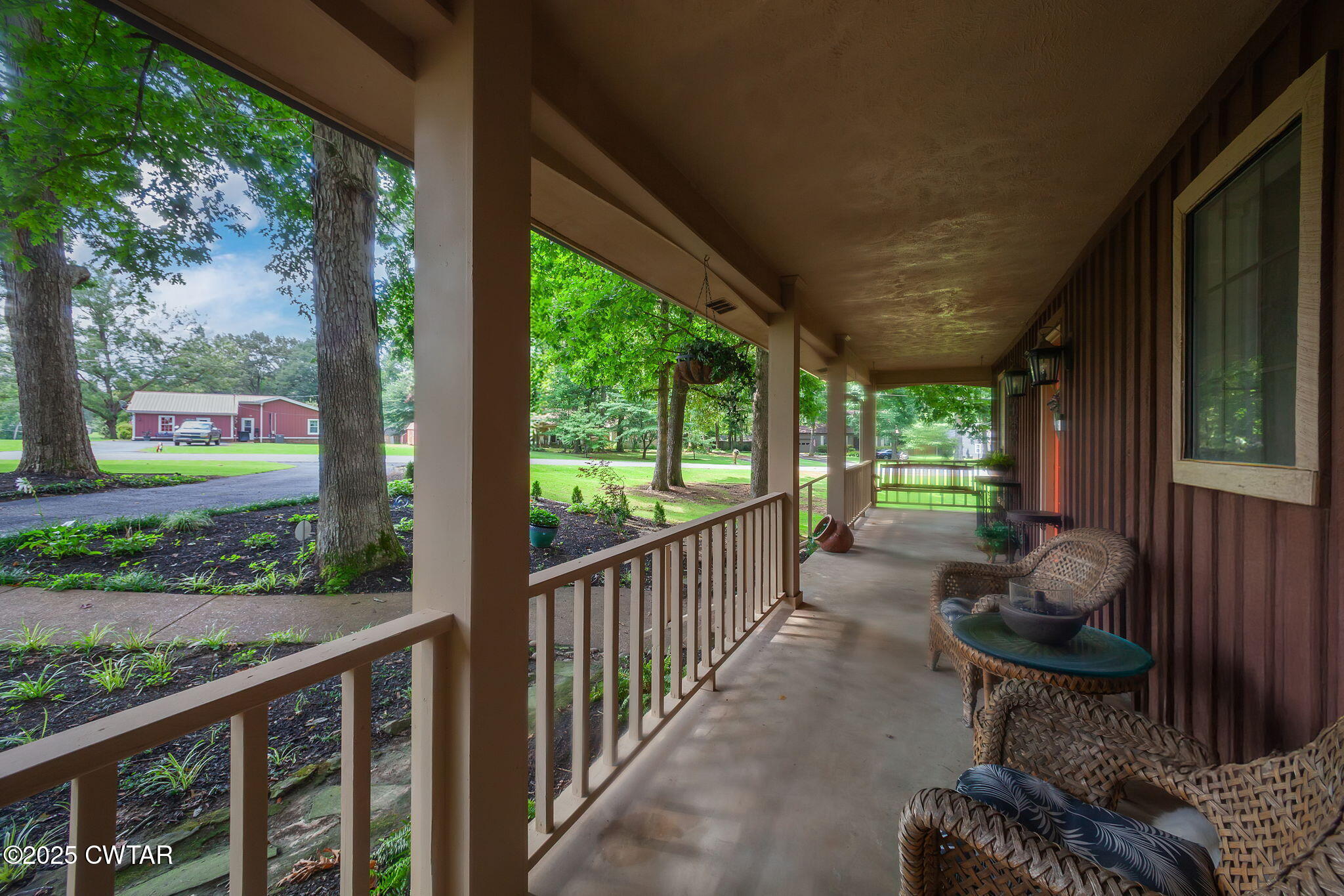 210 High Oaks Drive