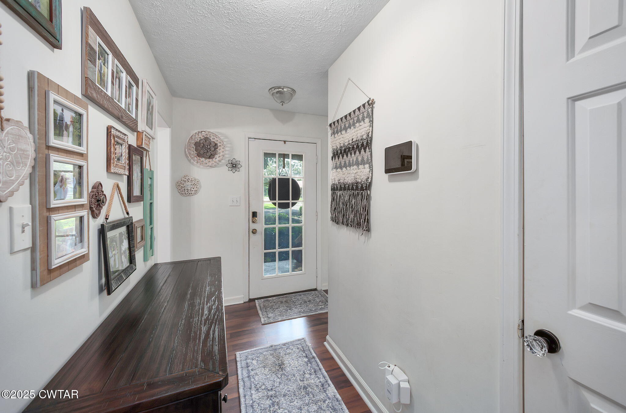 210 High Oaks Drive