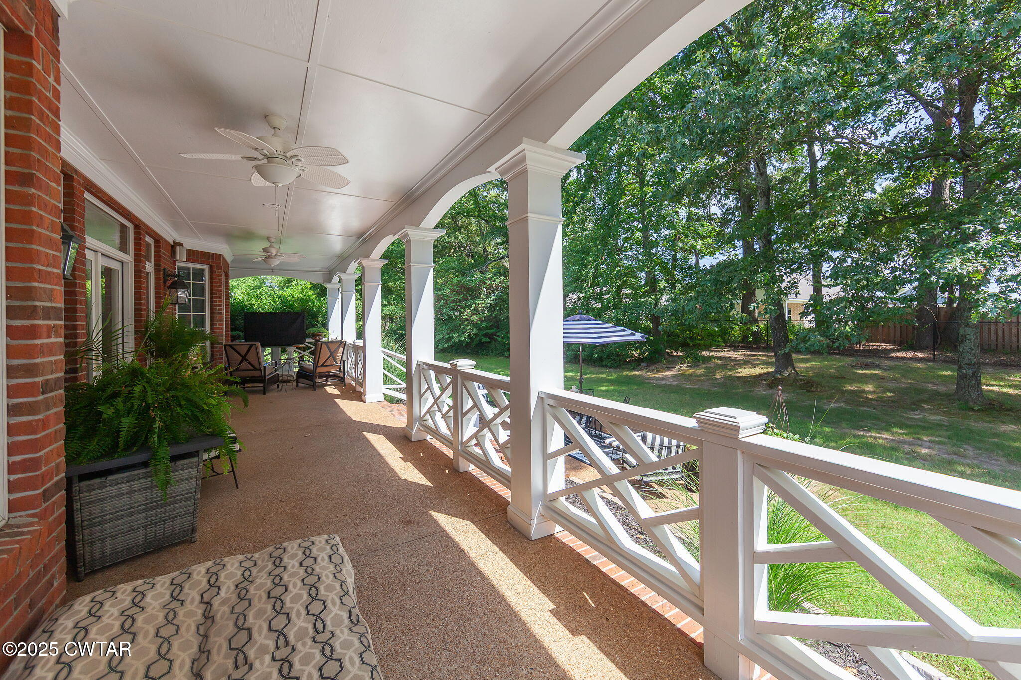 76 Southpointe Drive