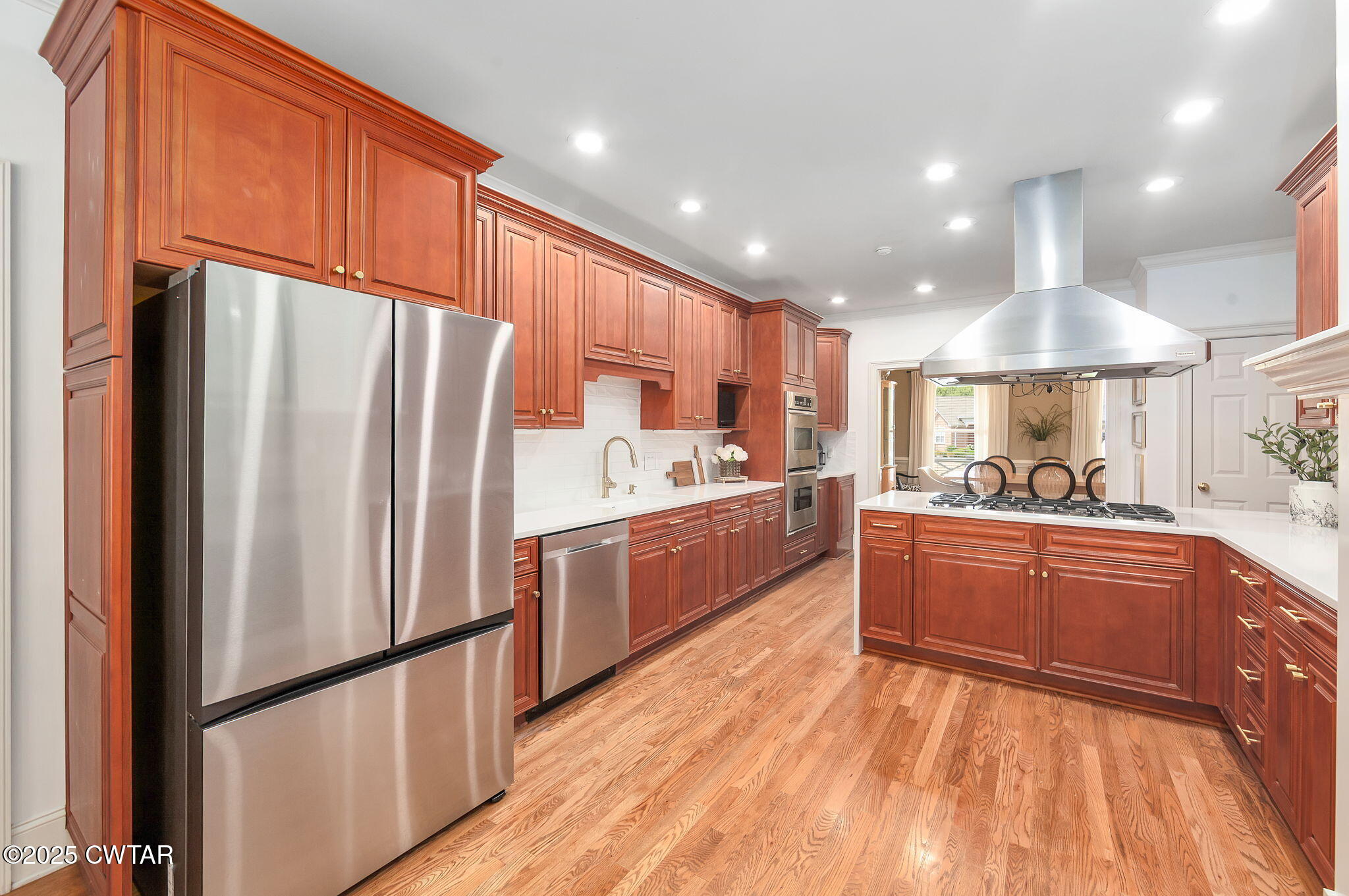 76 Southpointe Drive