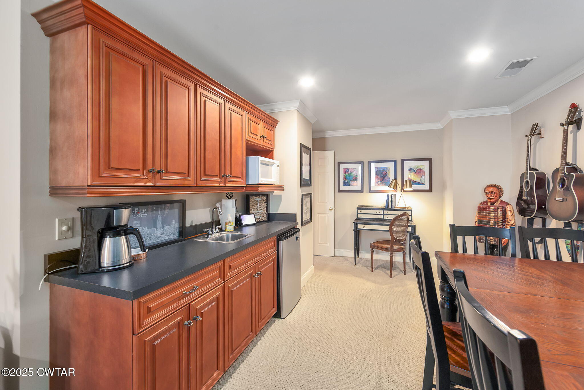 76 Southpointe Drive