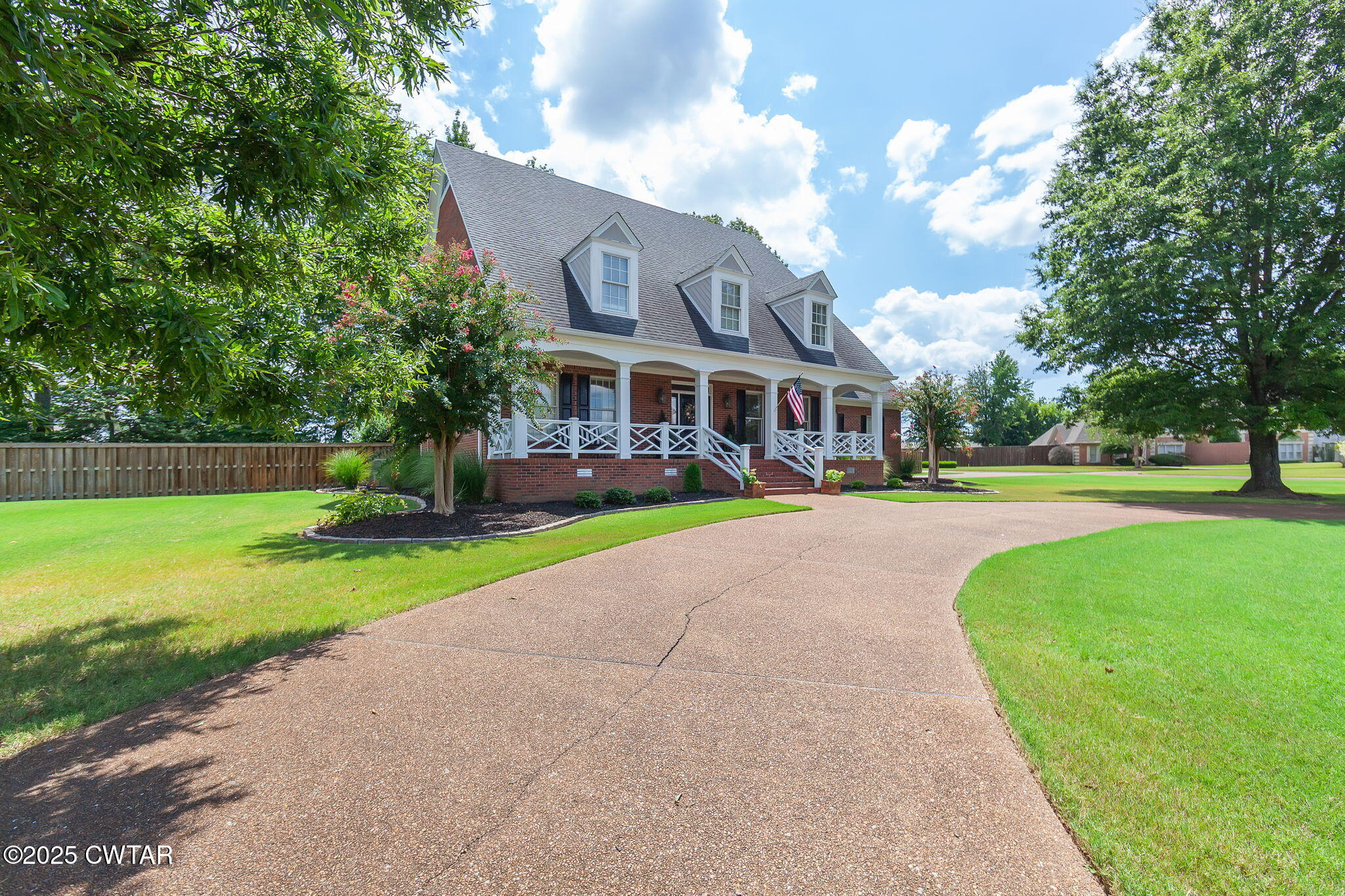 76 Southpointe Drive