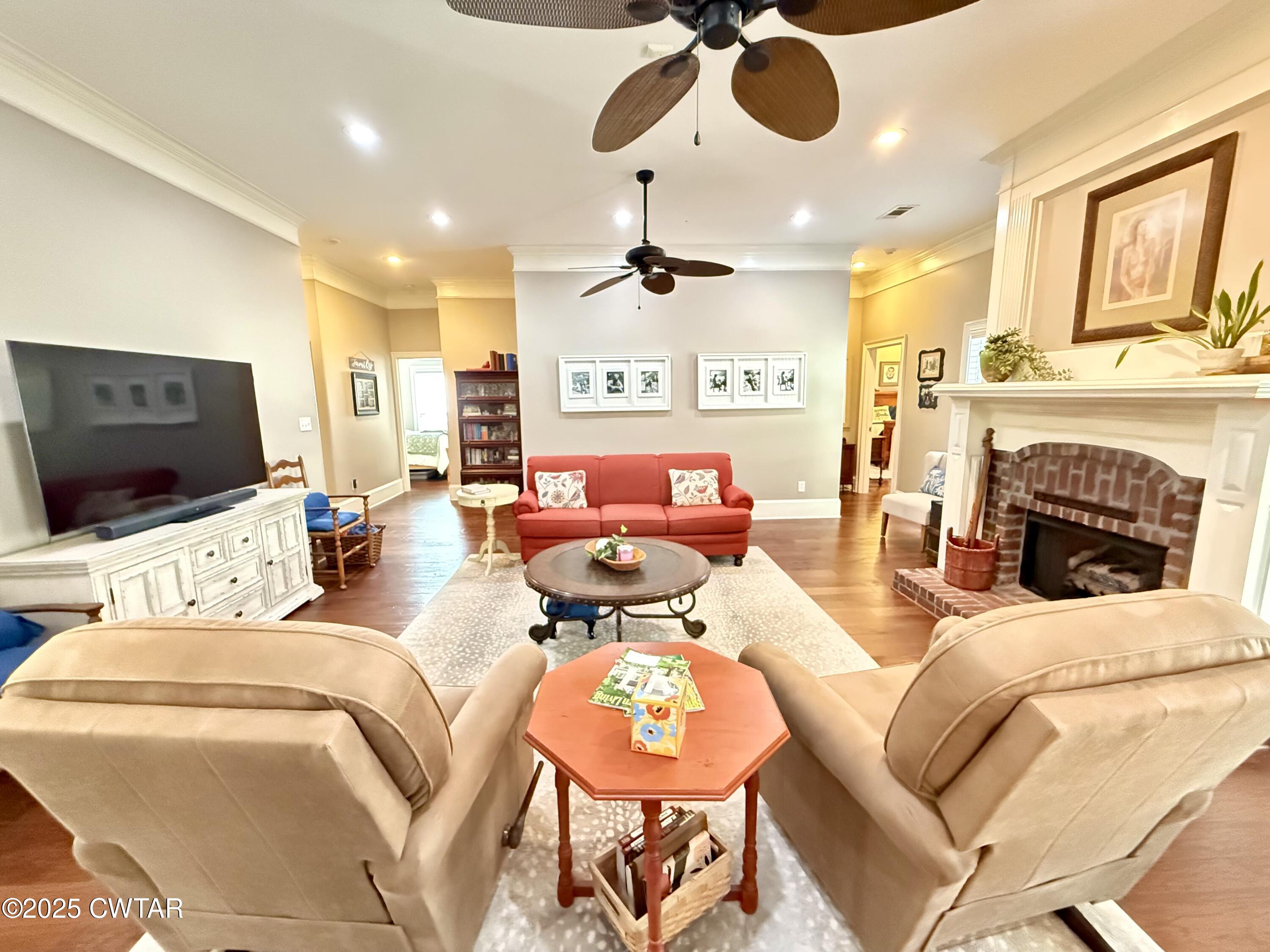 159 N Lake Drive, Jackson