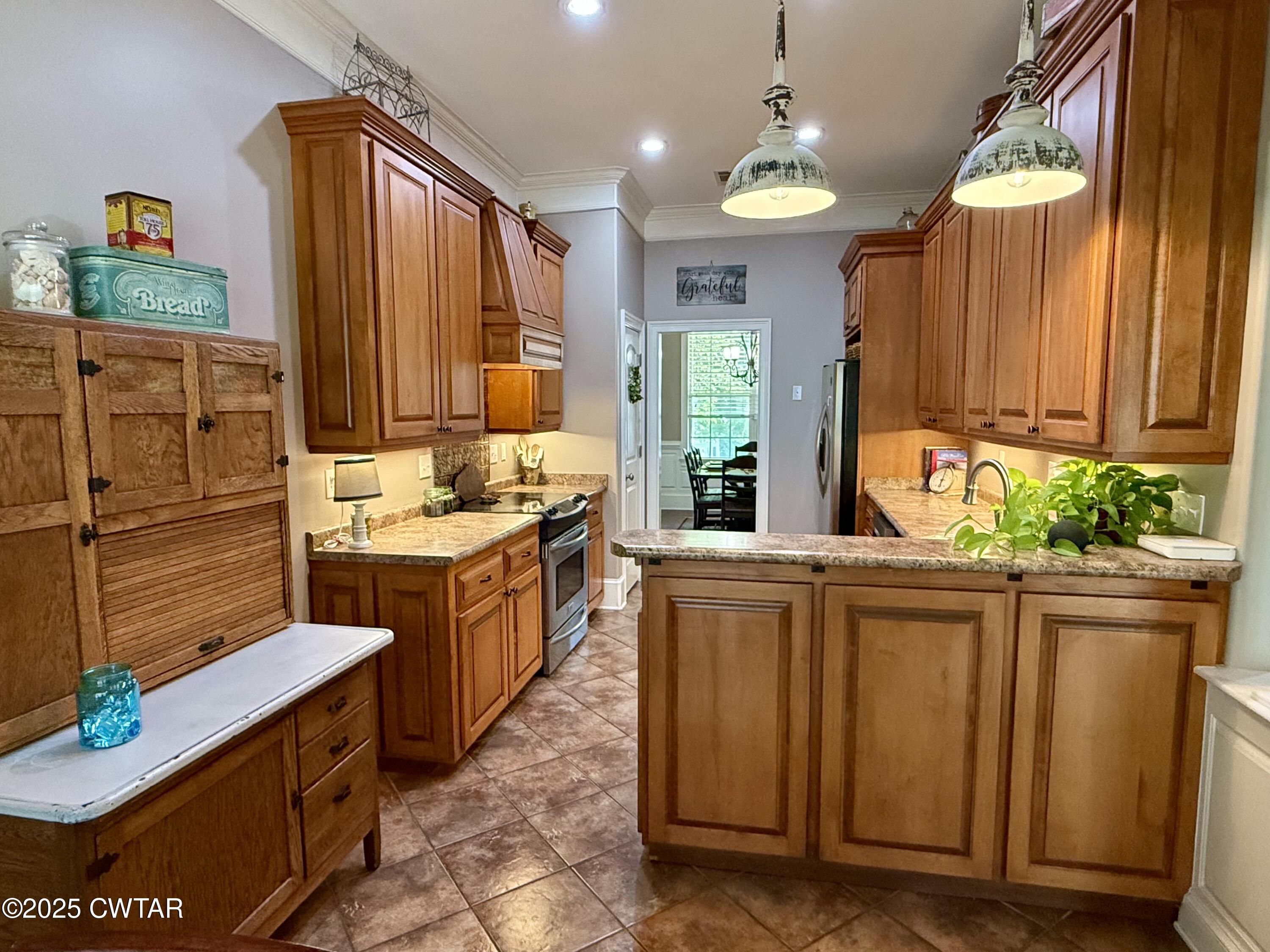 159 N Lake Drive, Jackson