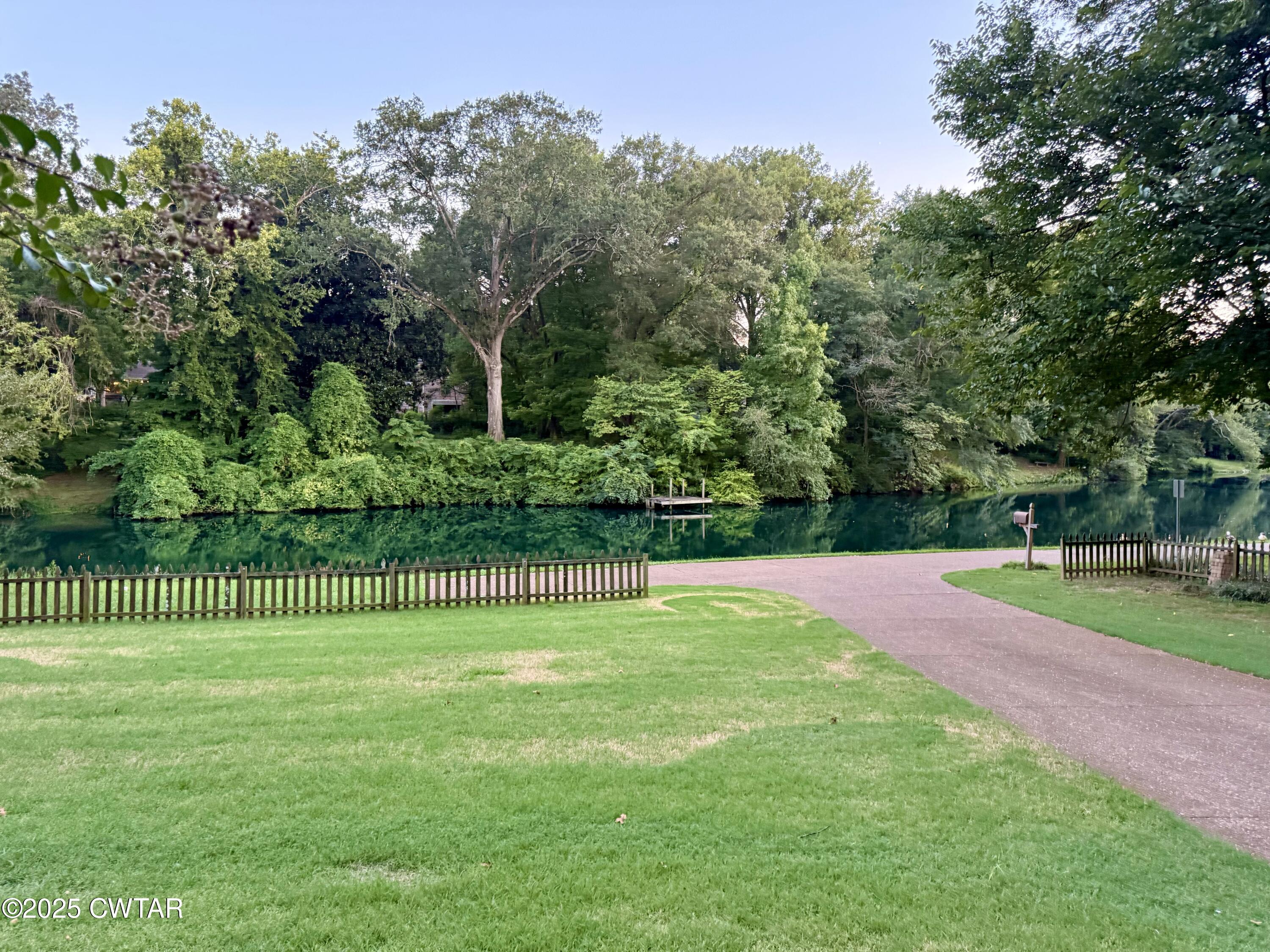 159 N Lake Drive, Jackson