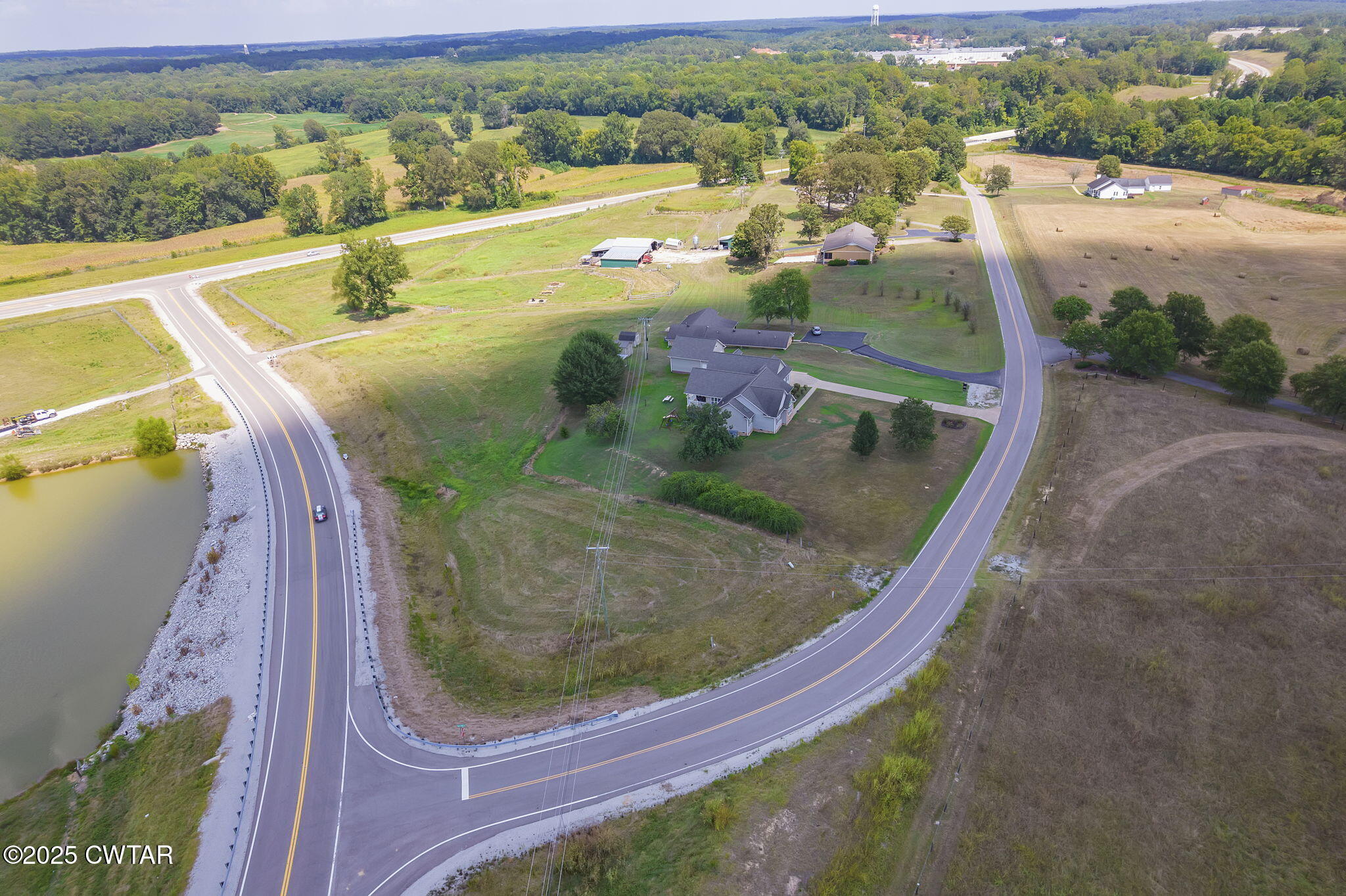 73 Highway 200 Lane