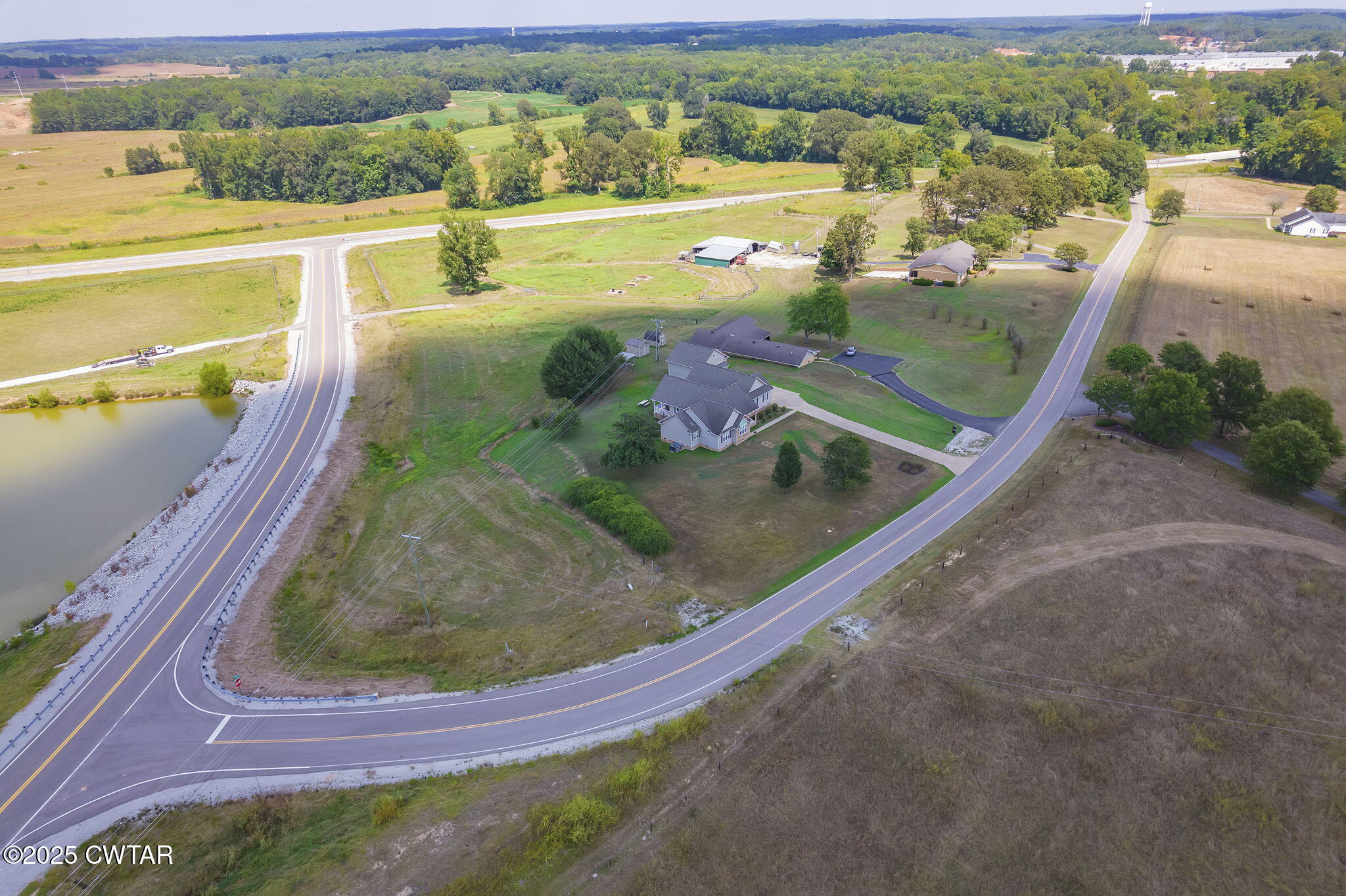 73 Highway 200 Lane
