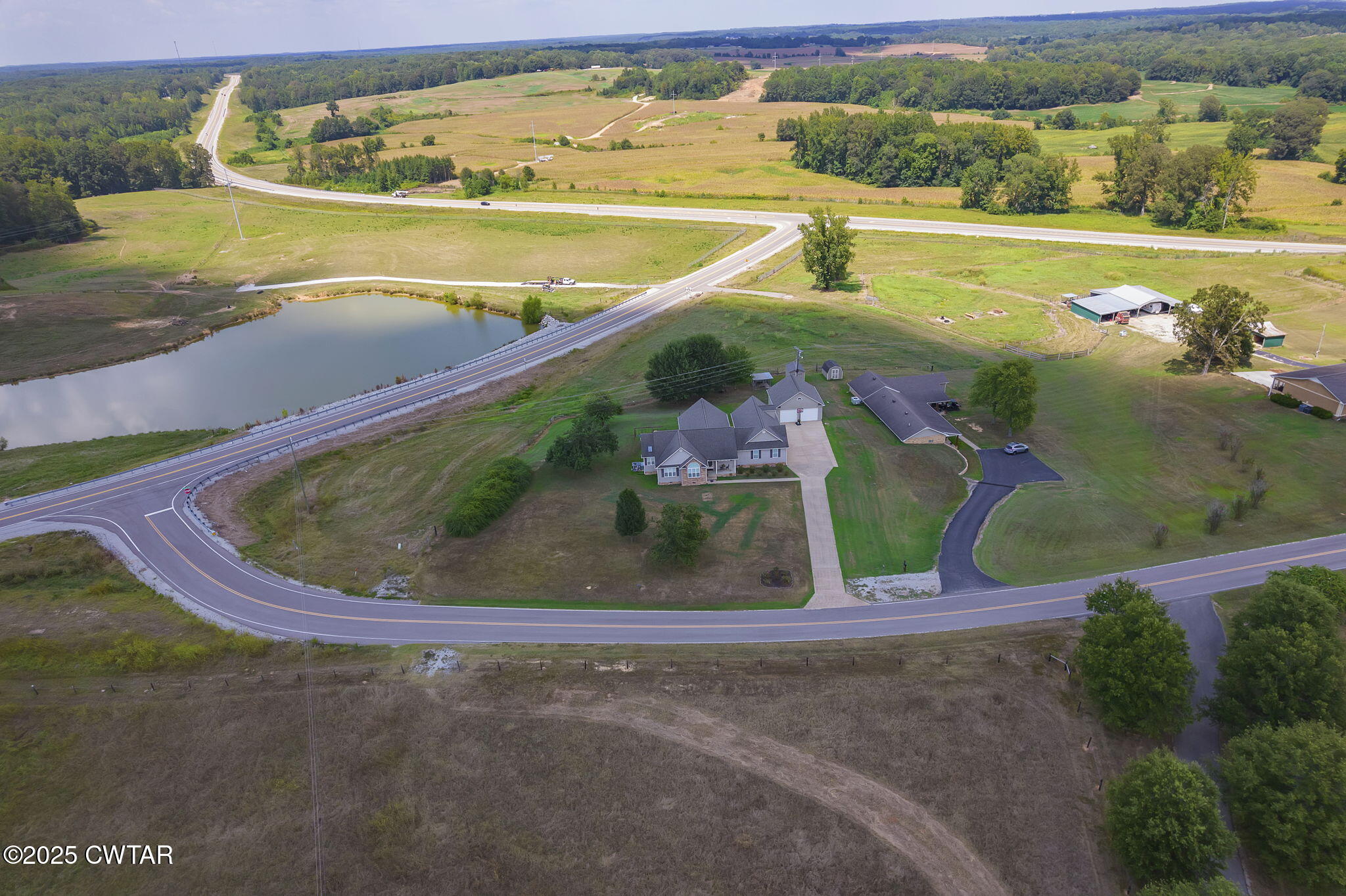 73 Highway 200 Lane