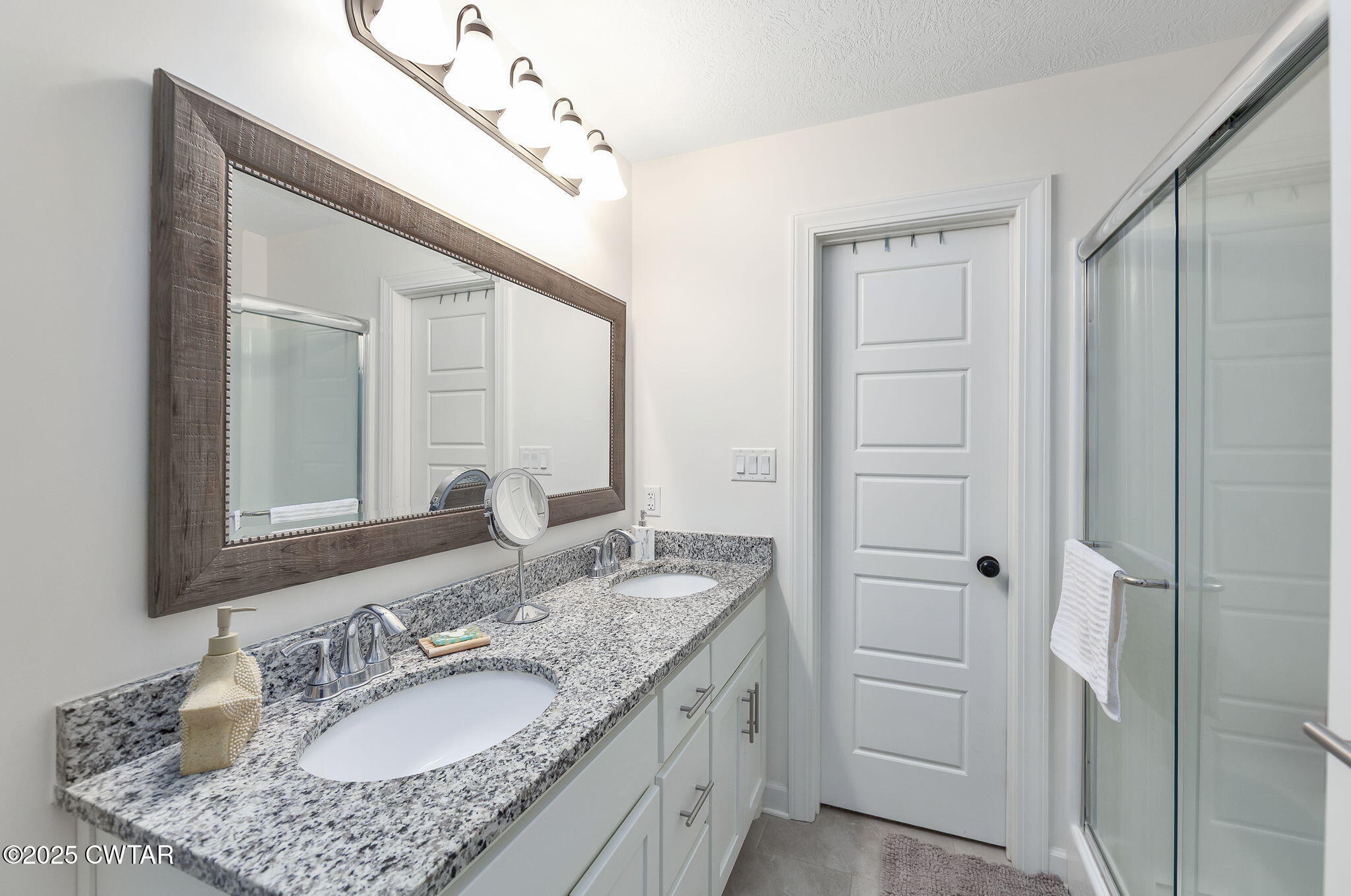 24 Doe Valley Cove