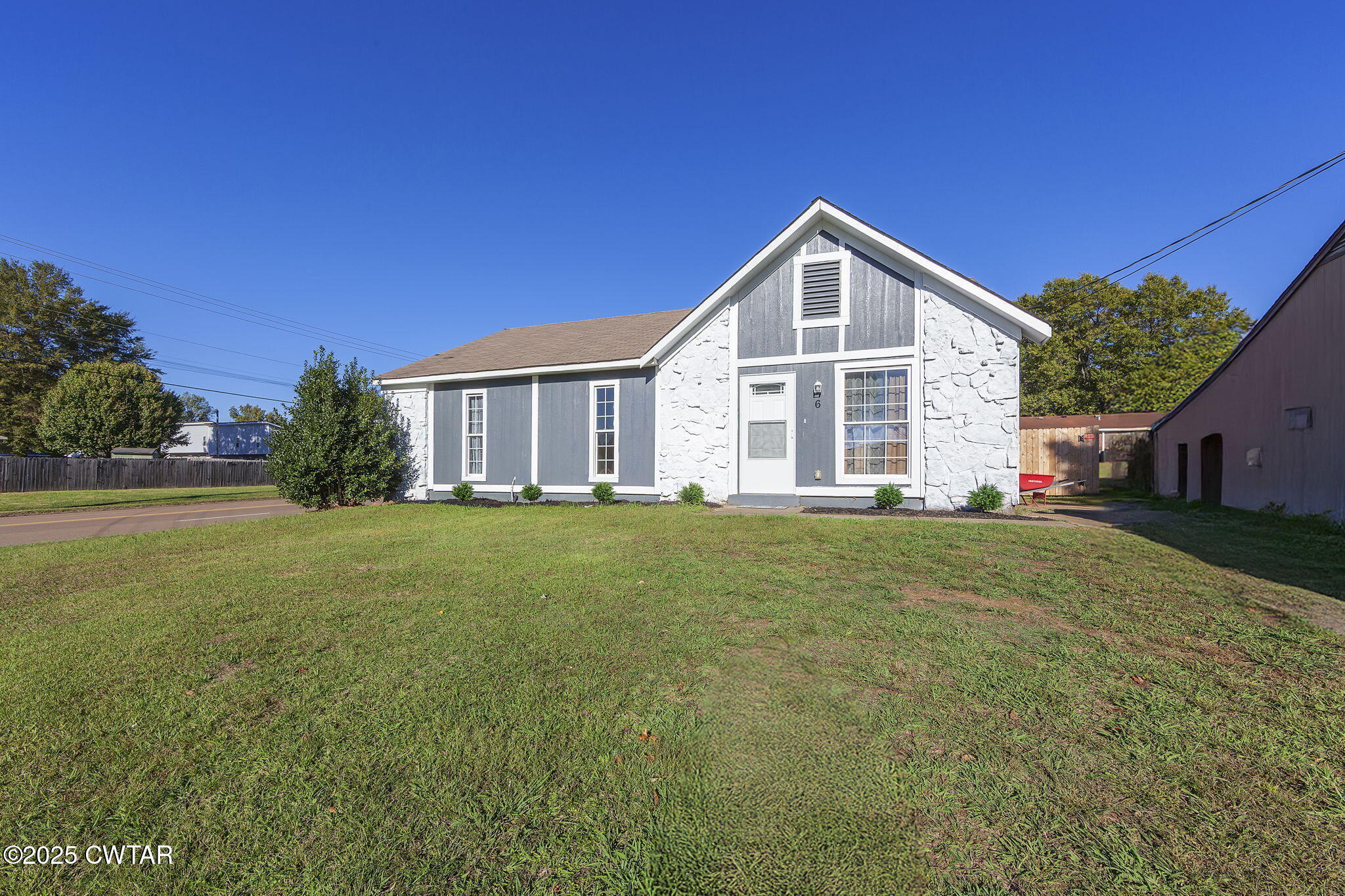 6 Breezewood Cove, Jackson