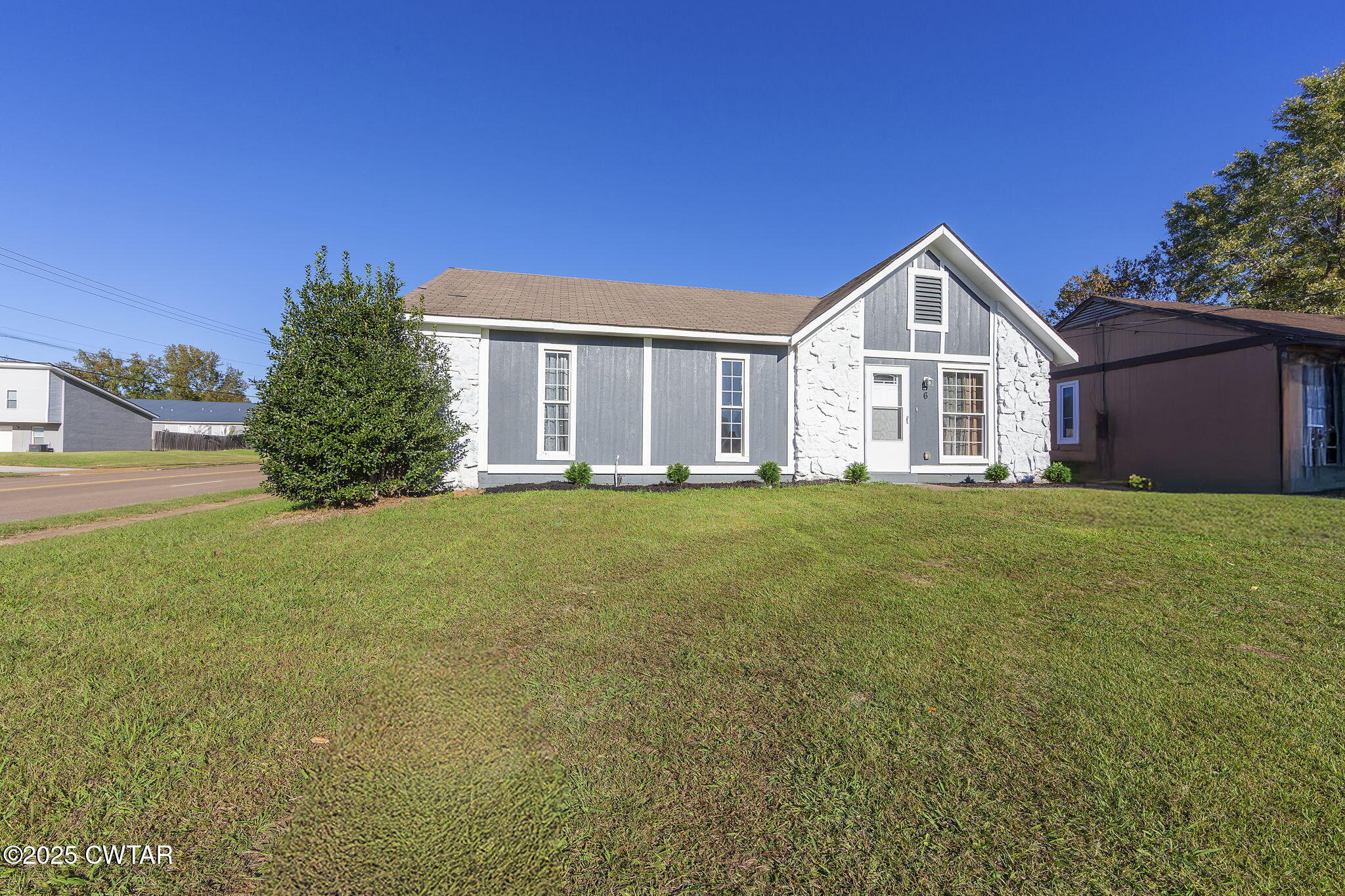 6 Breezewood Cove, Jackson