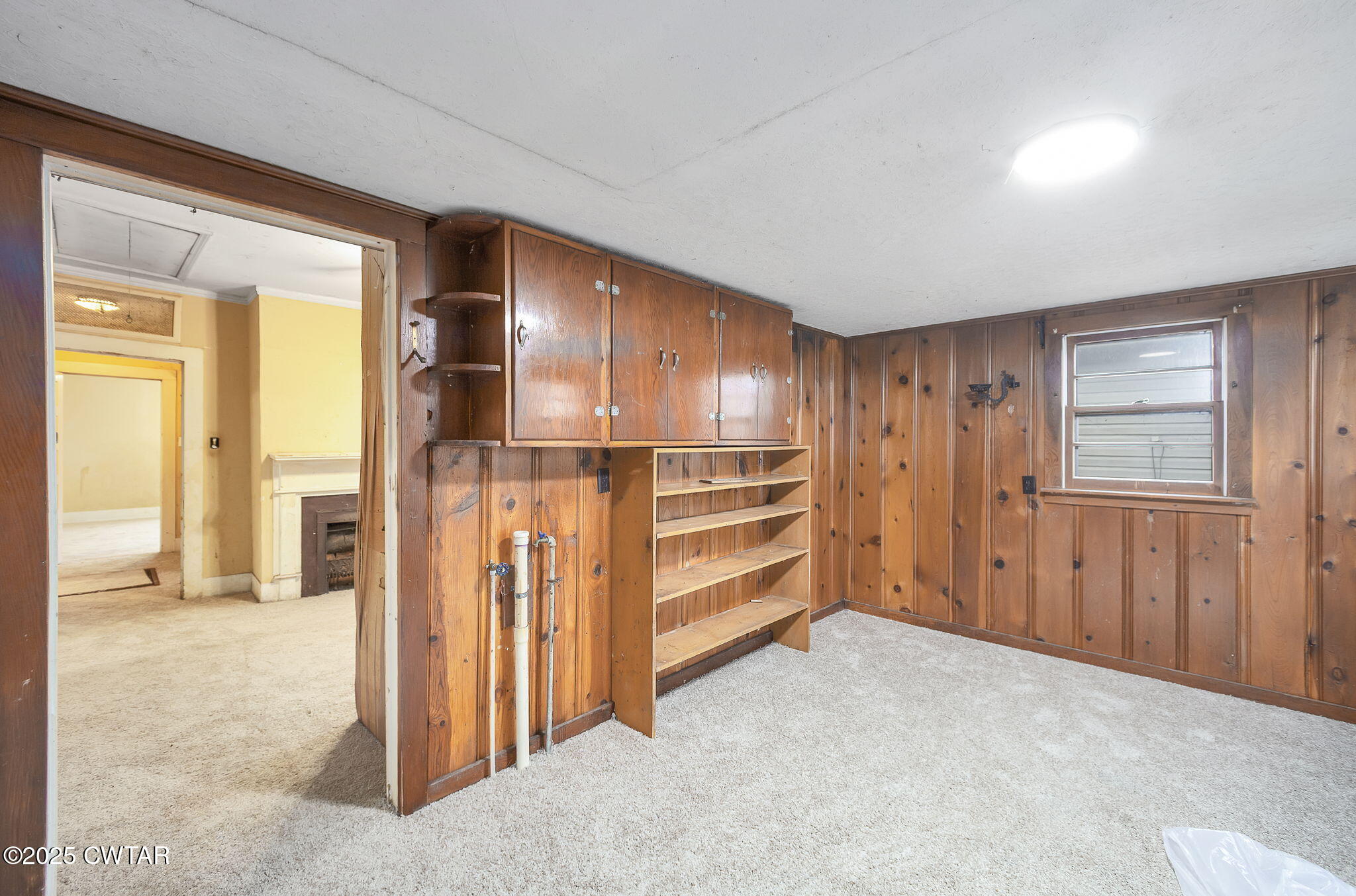 704 N 17th Avenue