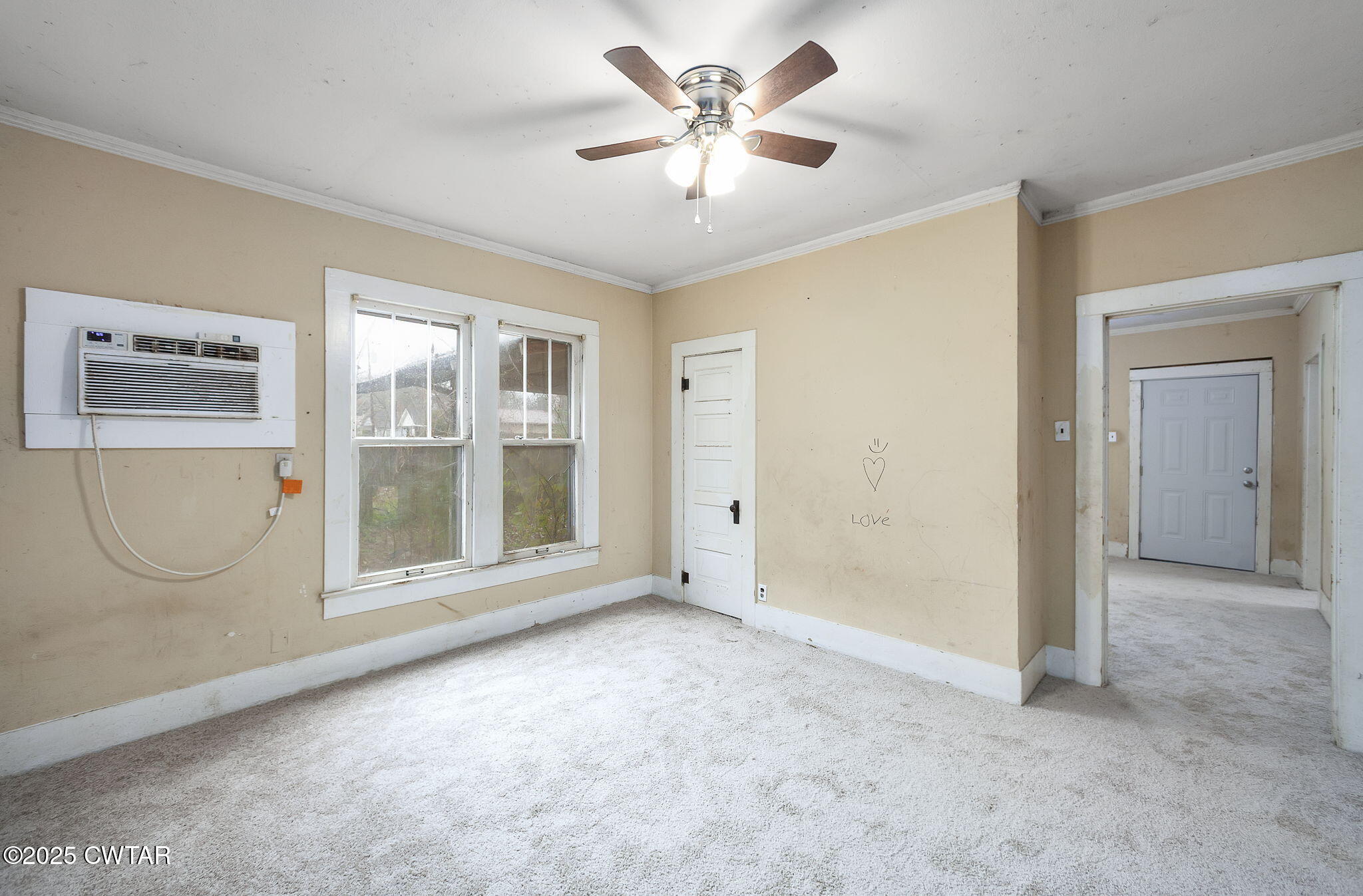 704 N 17th Avenue