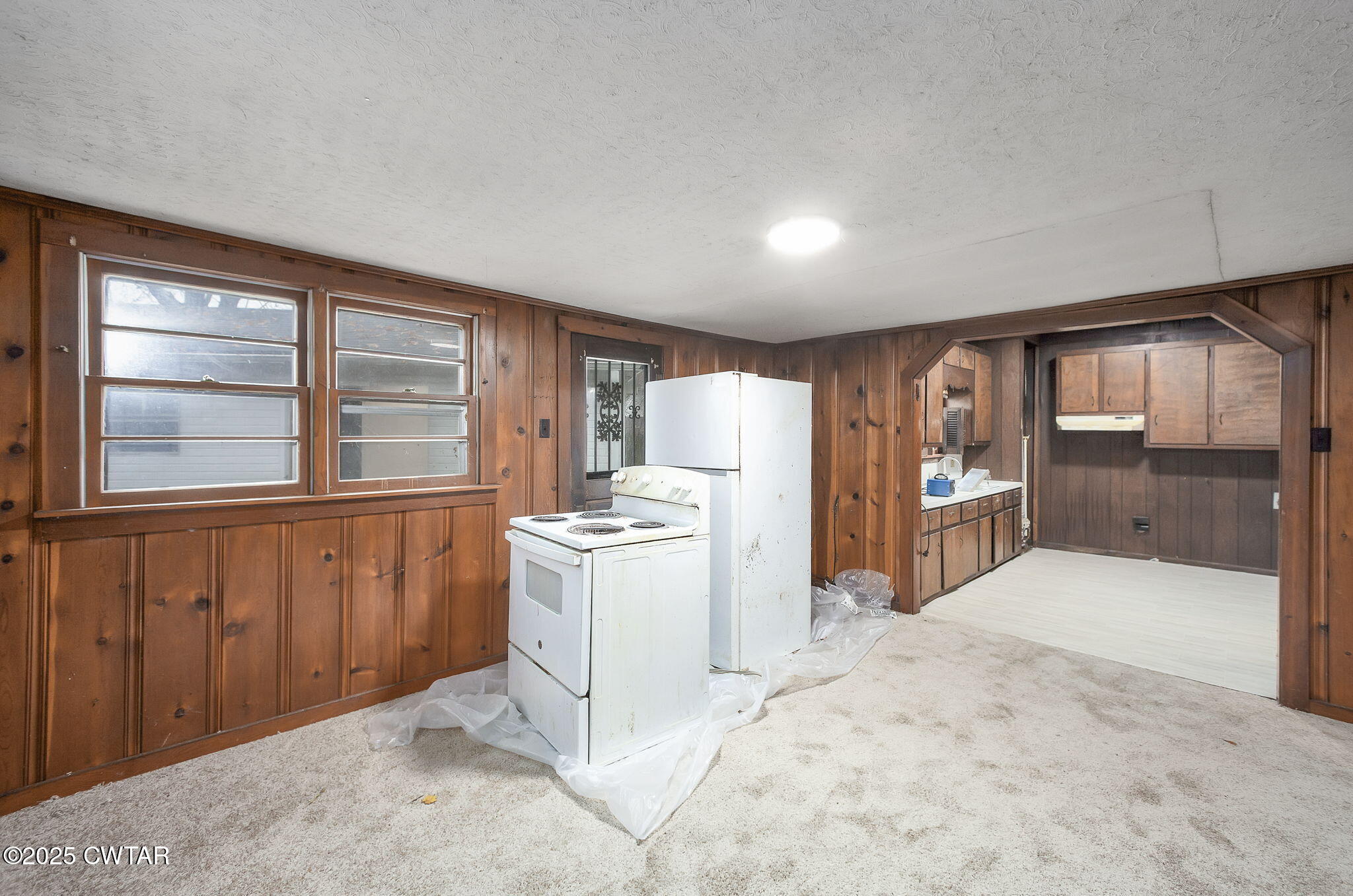 704 N 17th Avenue
