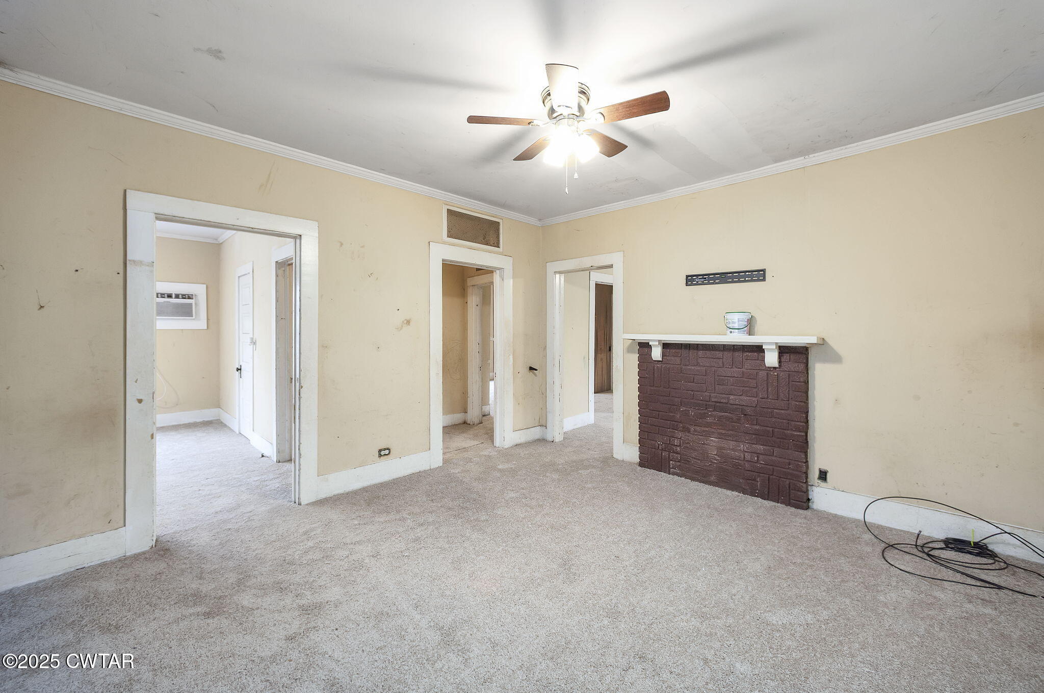 704 N 17th Avenue