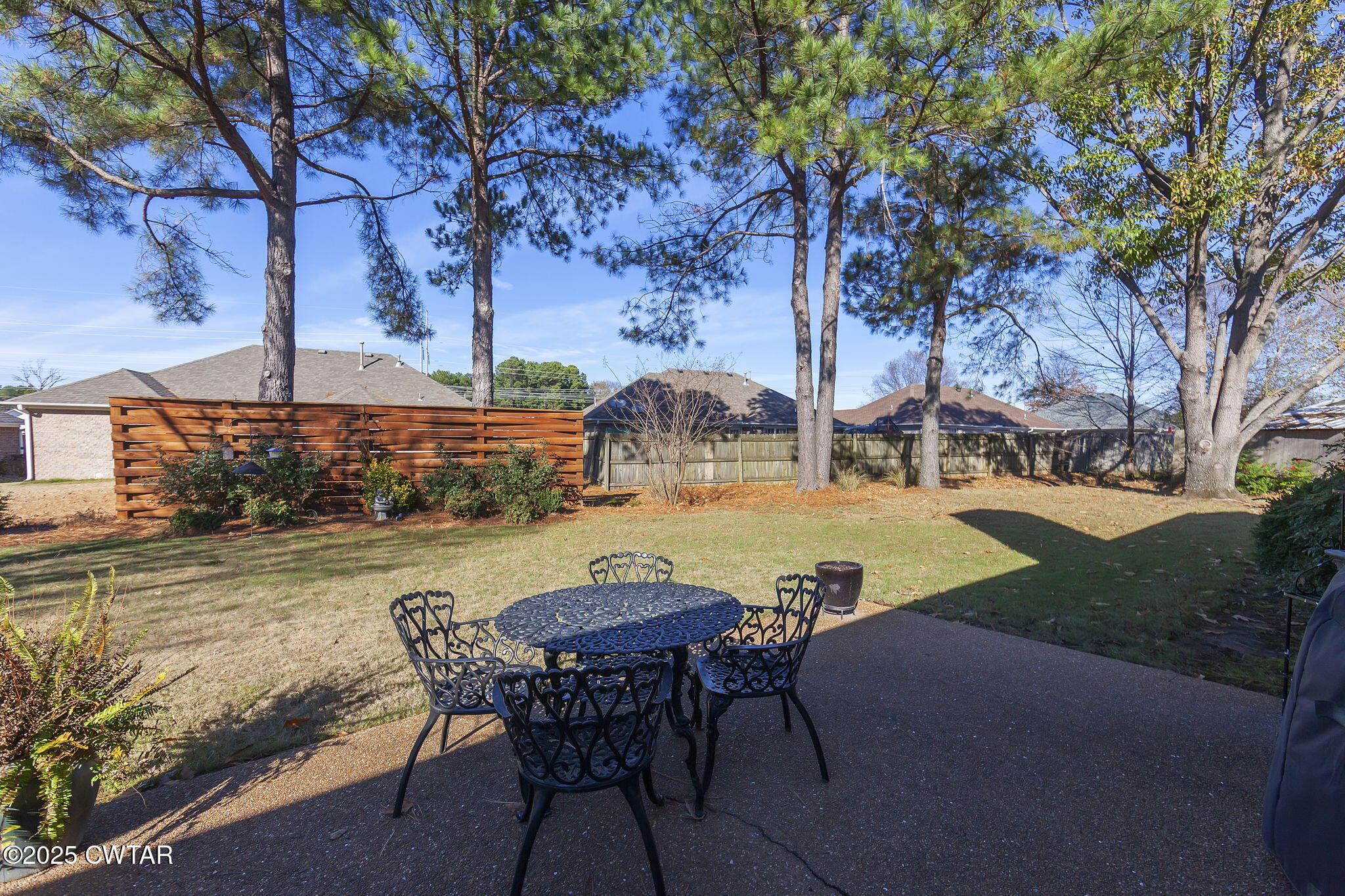 25 Spicewood Cove