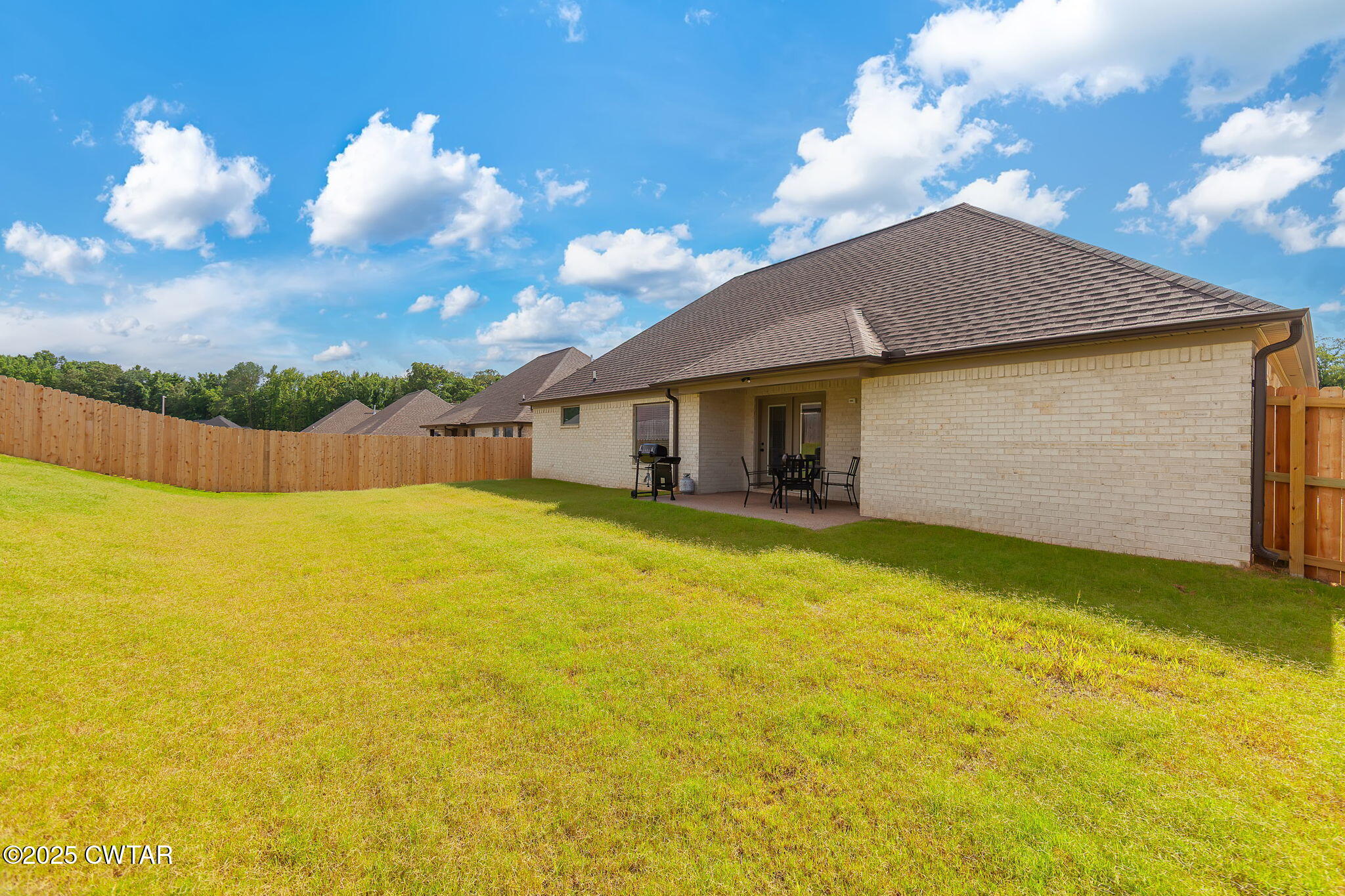 423 Fairway Boulevard