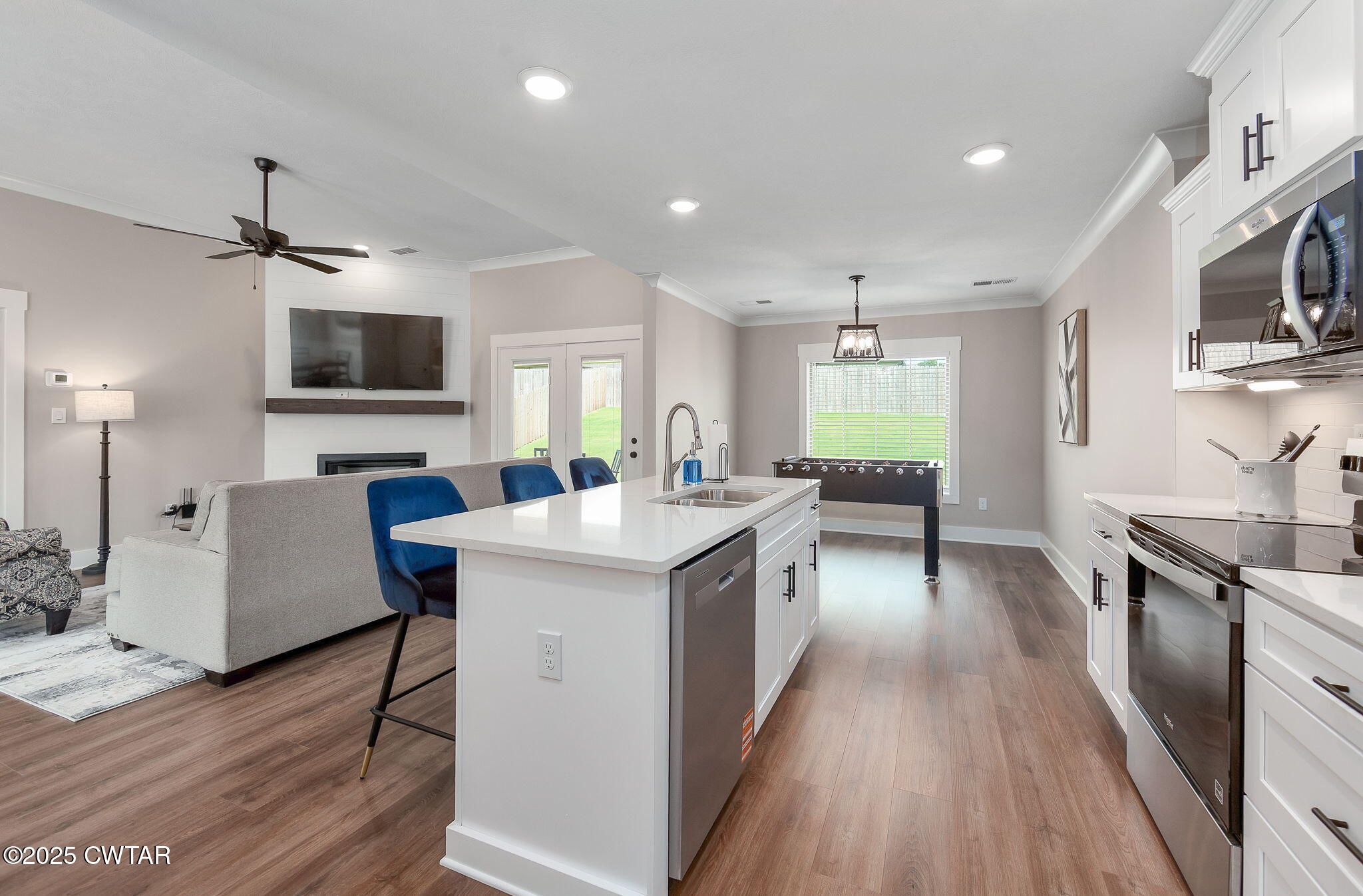 423 Fairway Boulevard