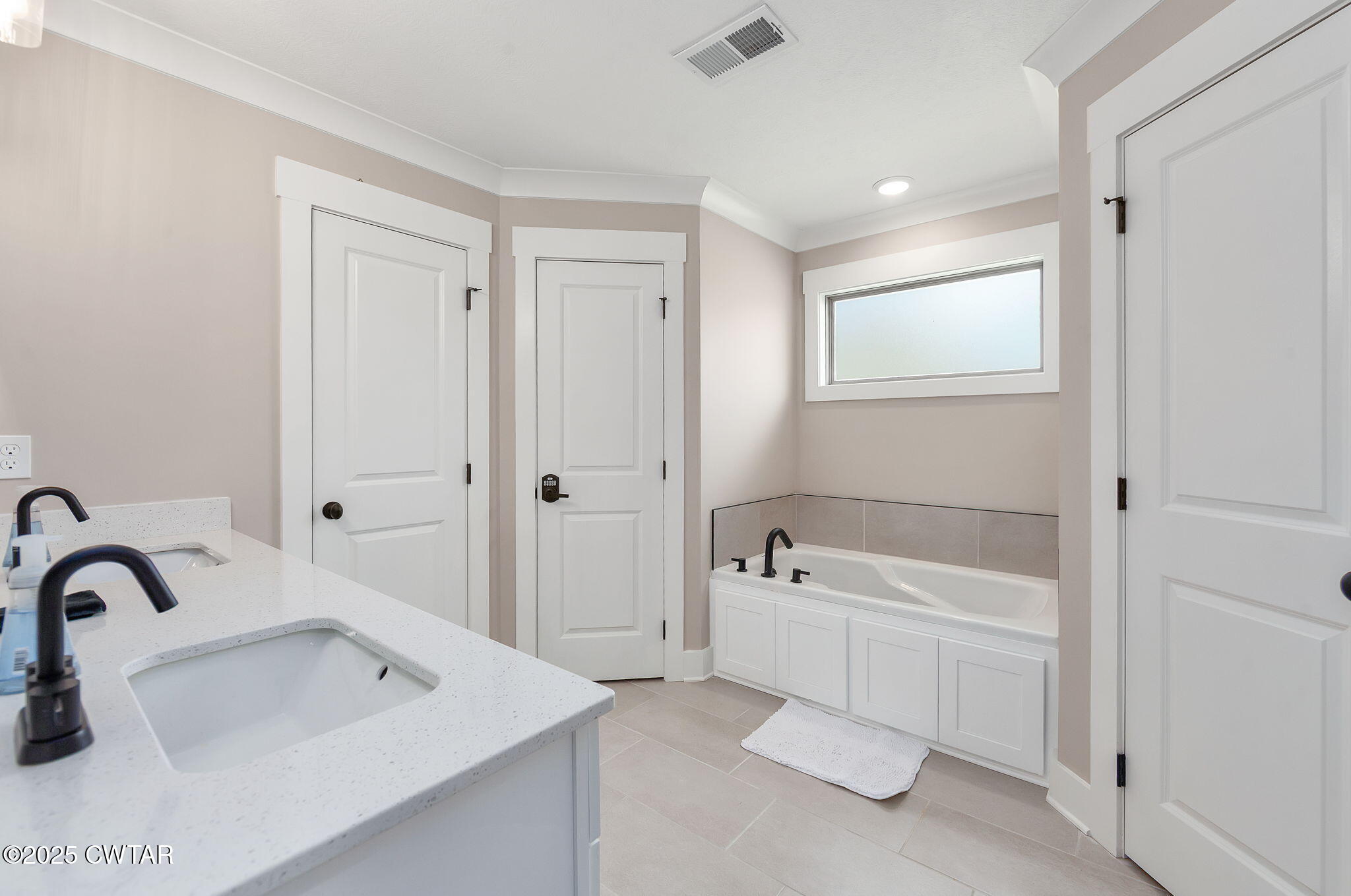 423 Fairway Boulevard