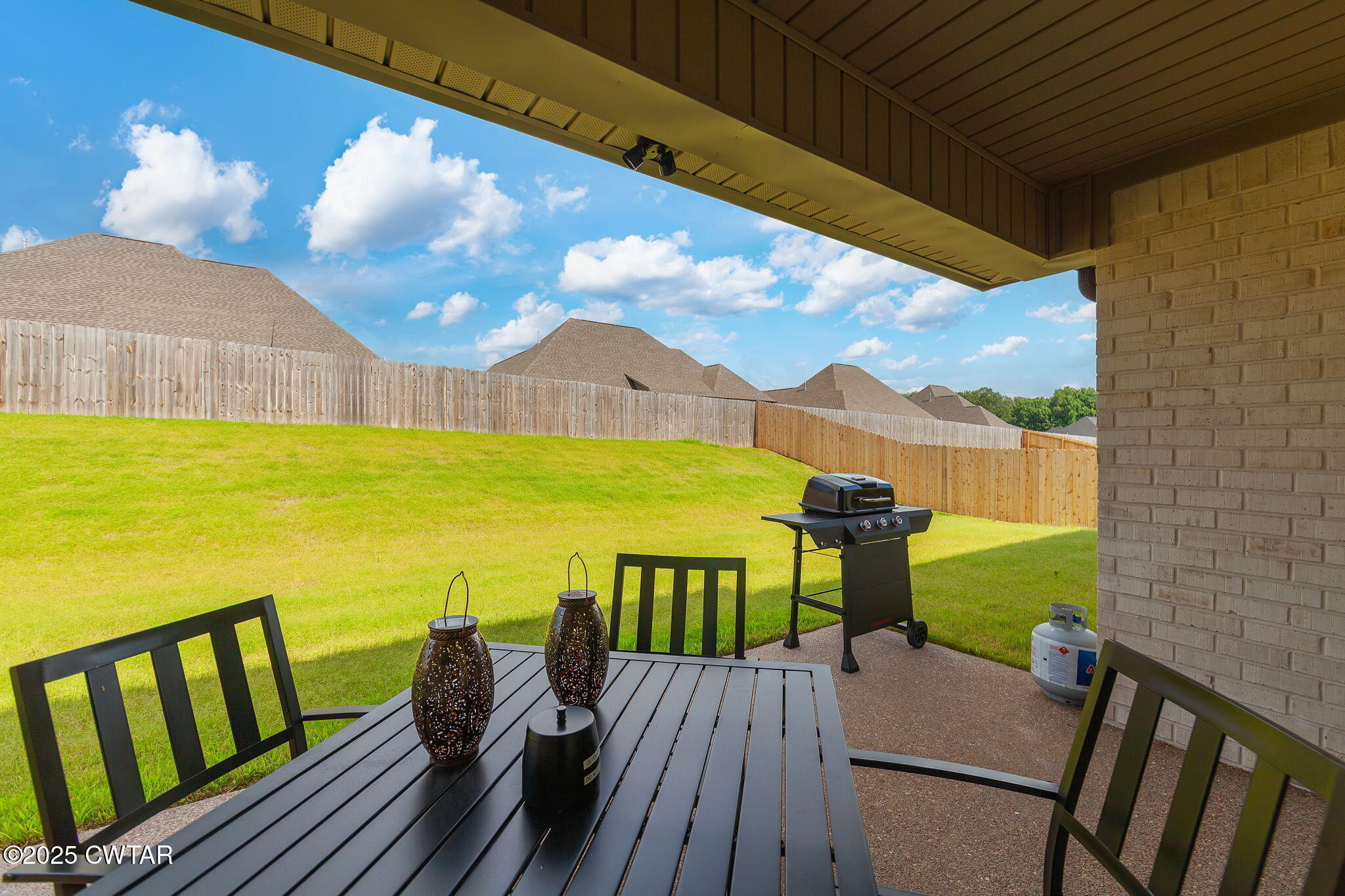 423 Fairway Boulevard