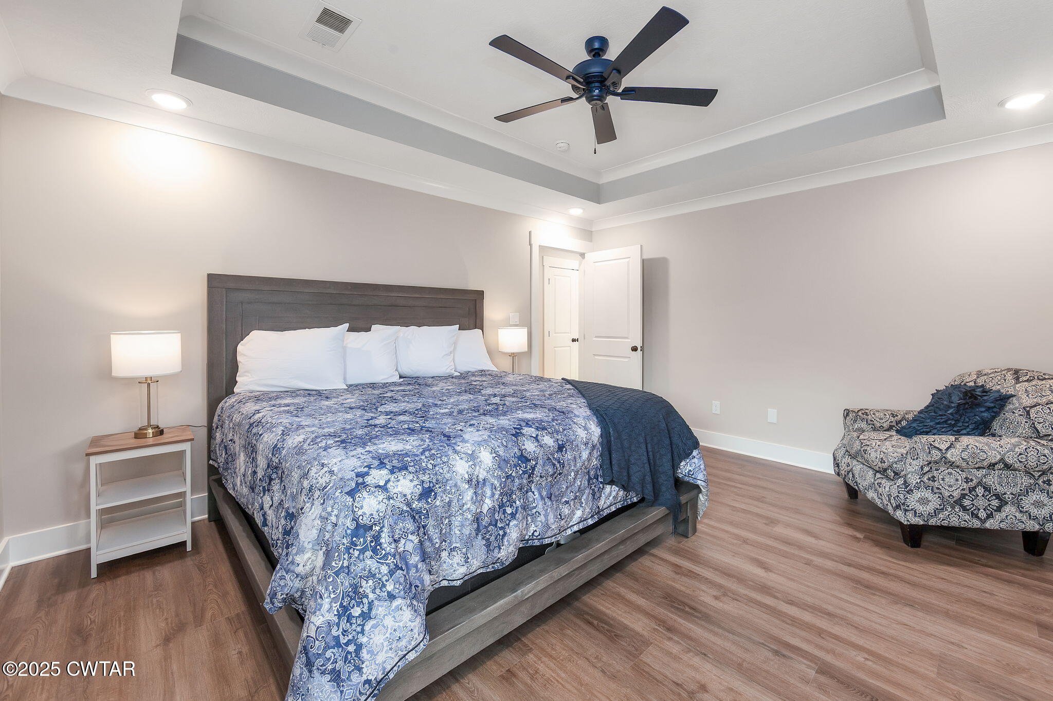 423 Fairway Boulevard