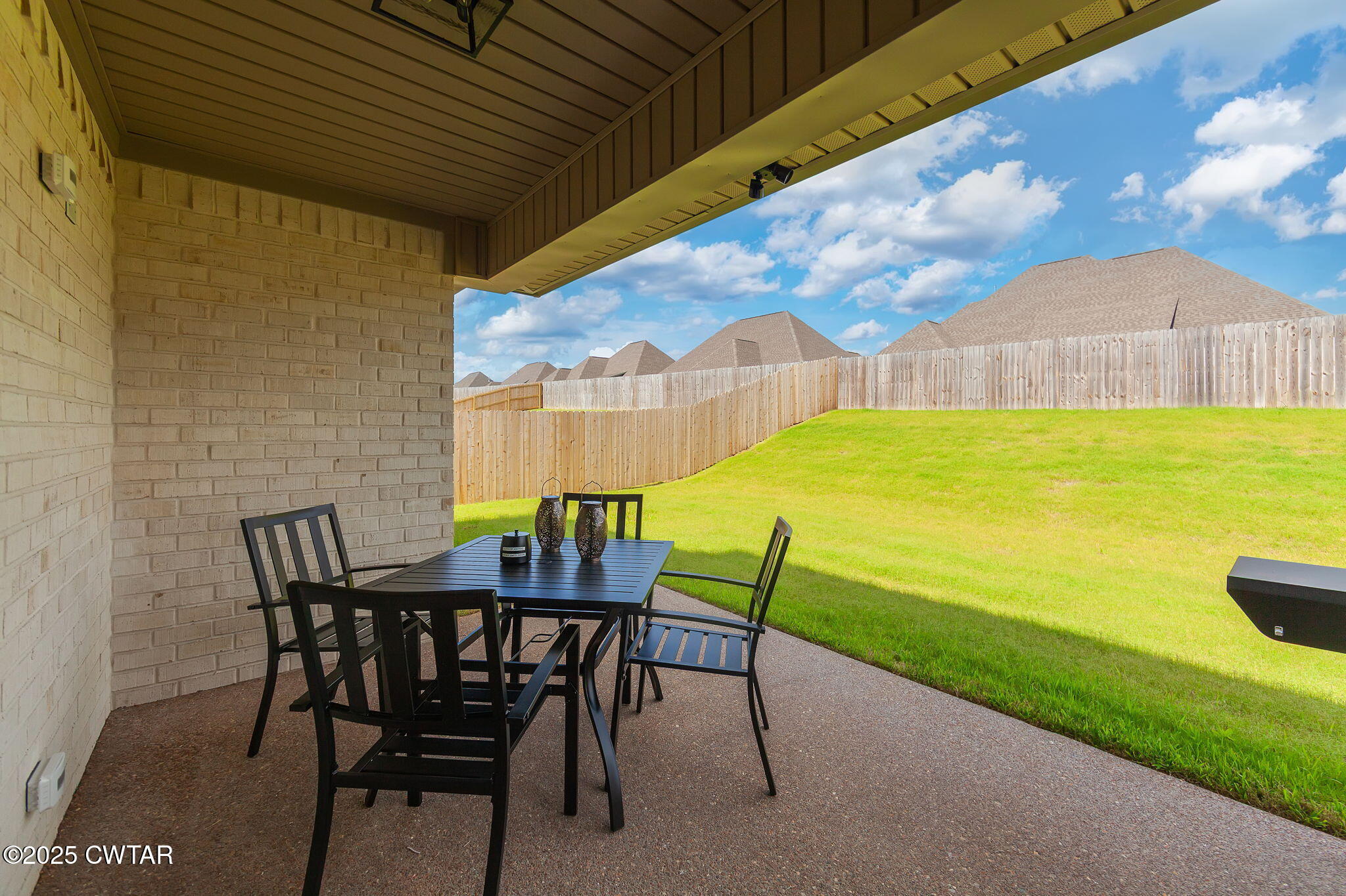 423 Fairway Boulevard