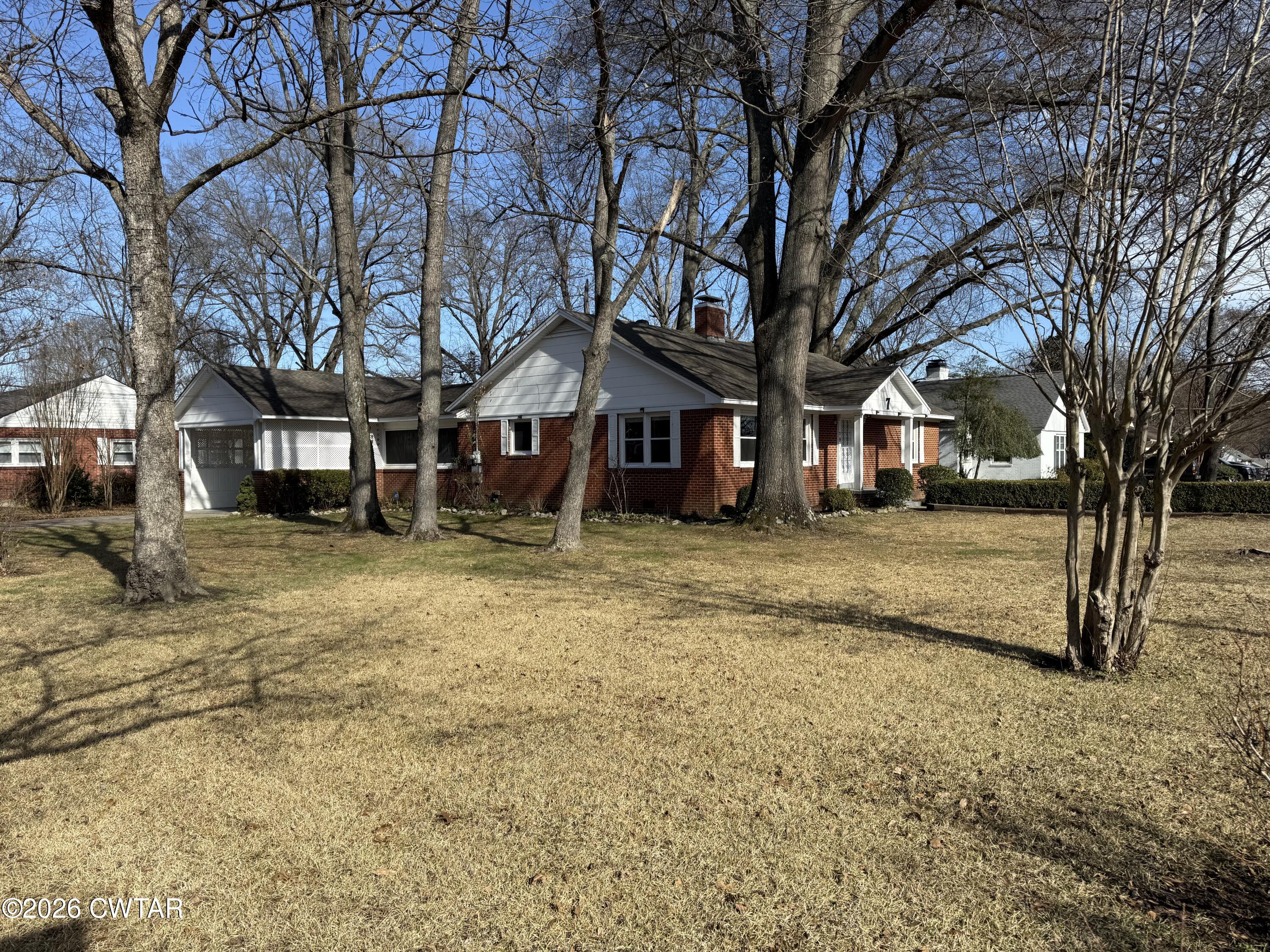 7 Shadow Lawn Drive