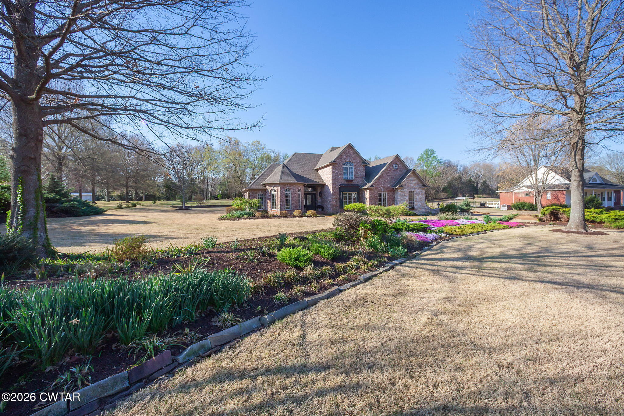 57 Rolling Oaks Drive
