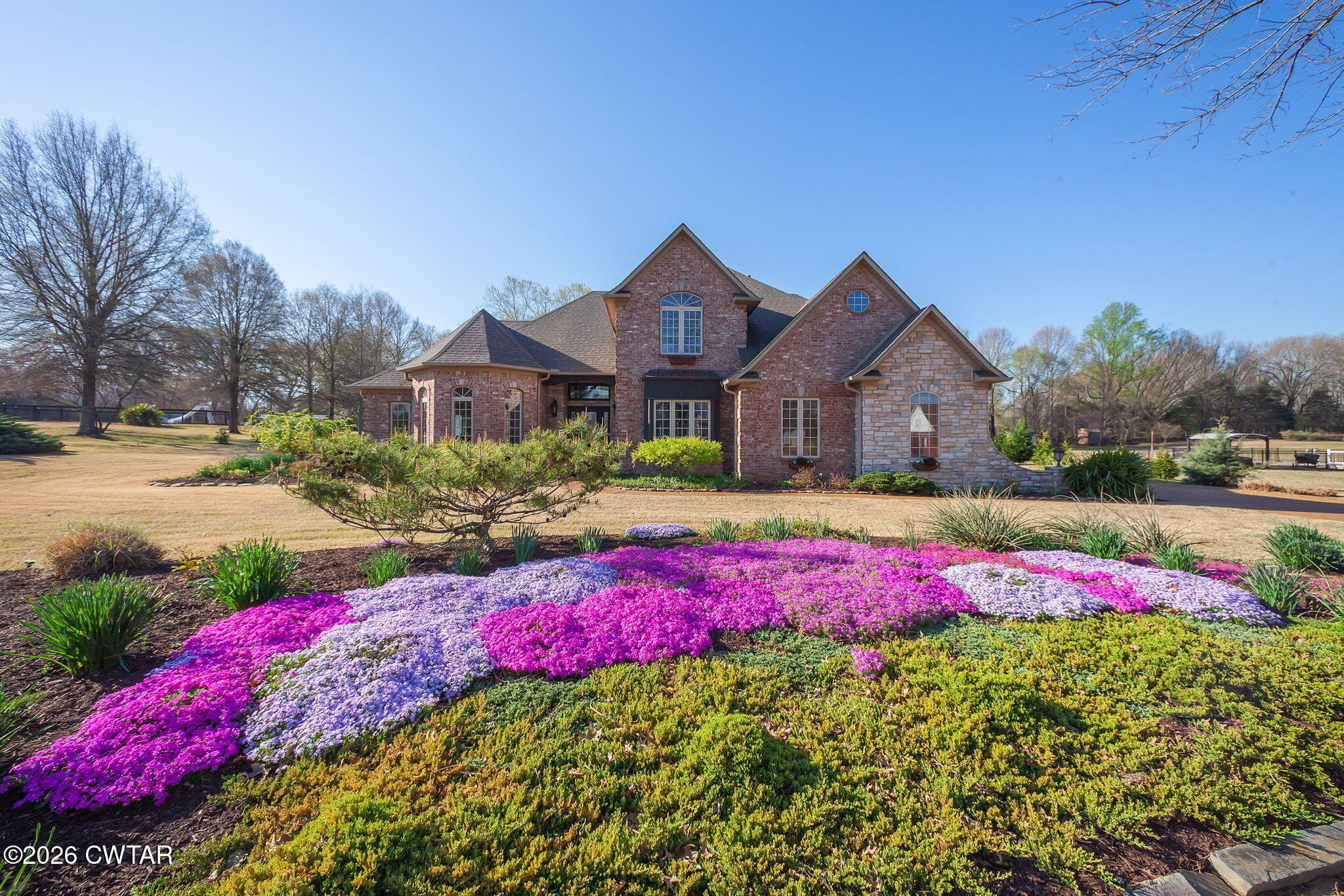 57 Rolling Oaks Drive