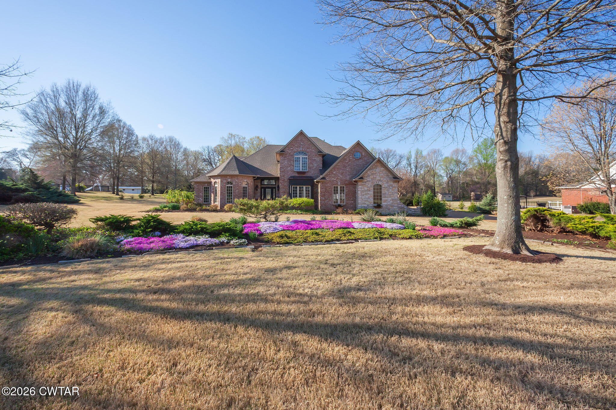 57 Rolling Oaks Drive