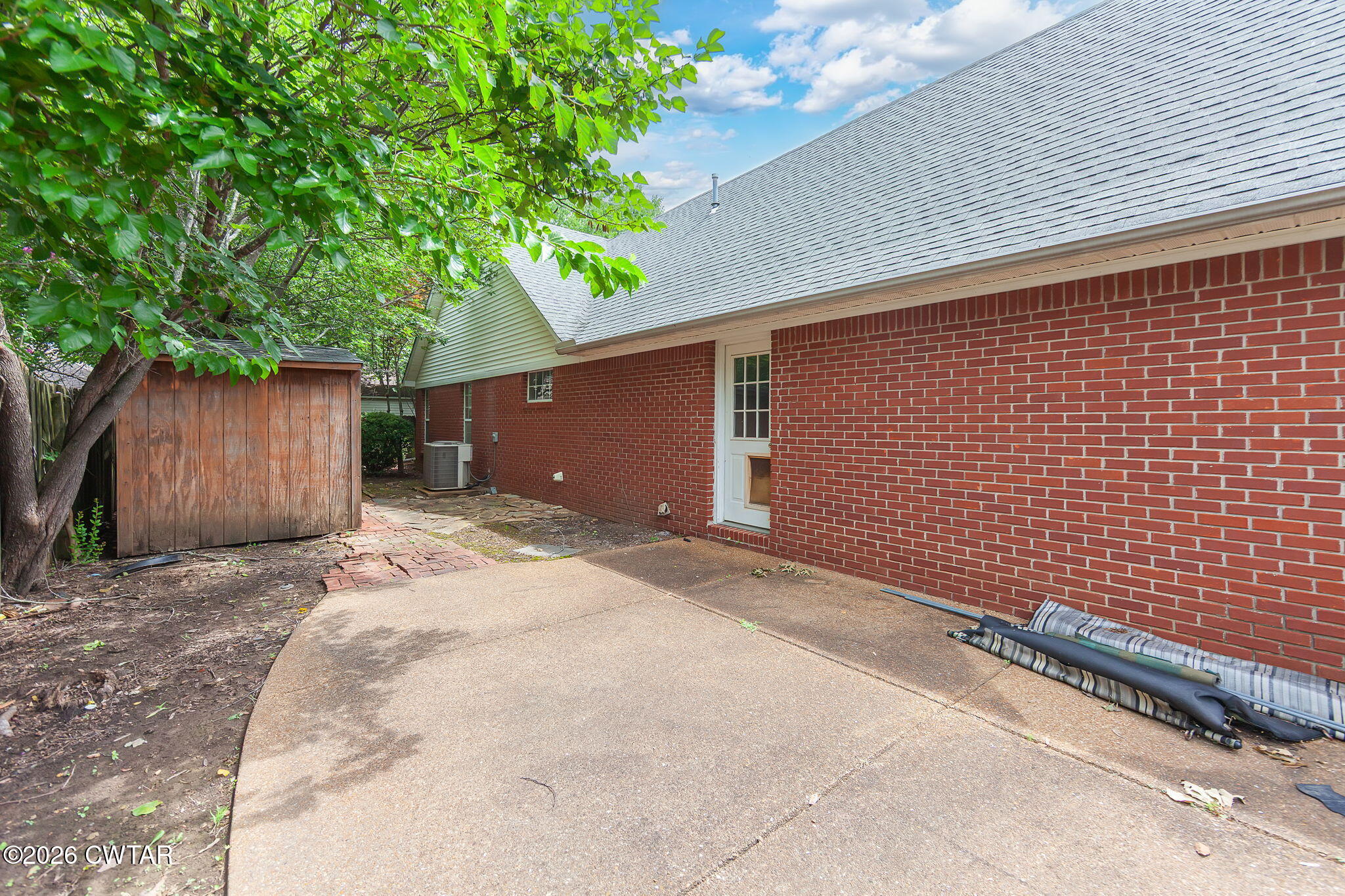 11 Walnut Trace Drive