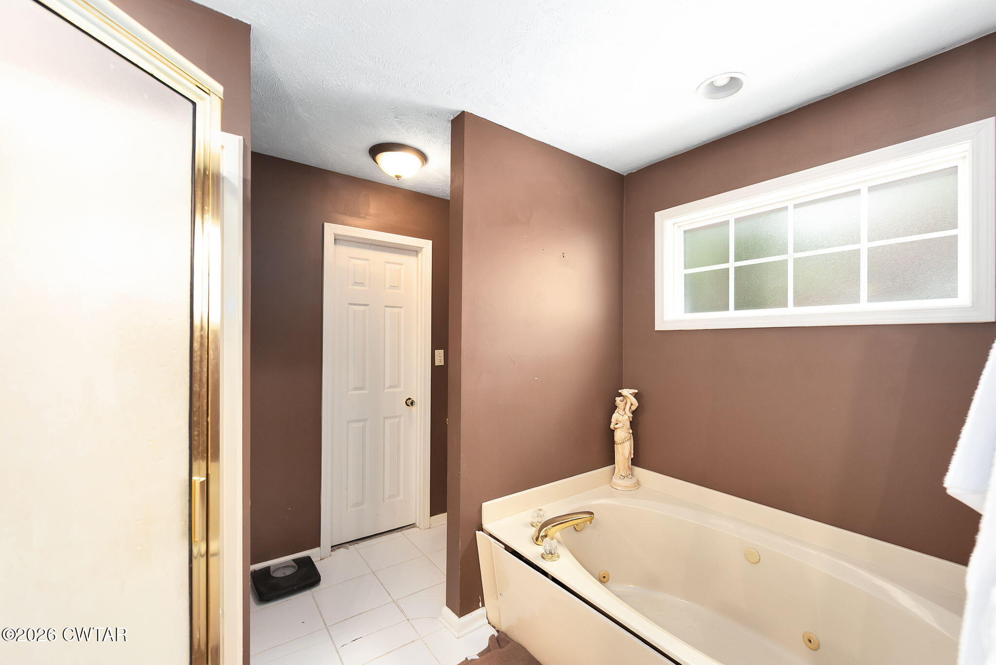 11 Walnut Trace Drive