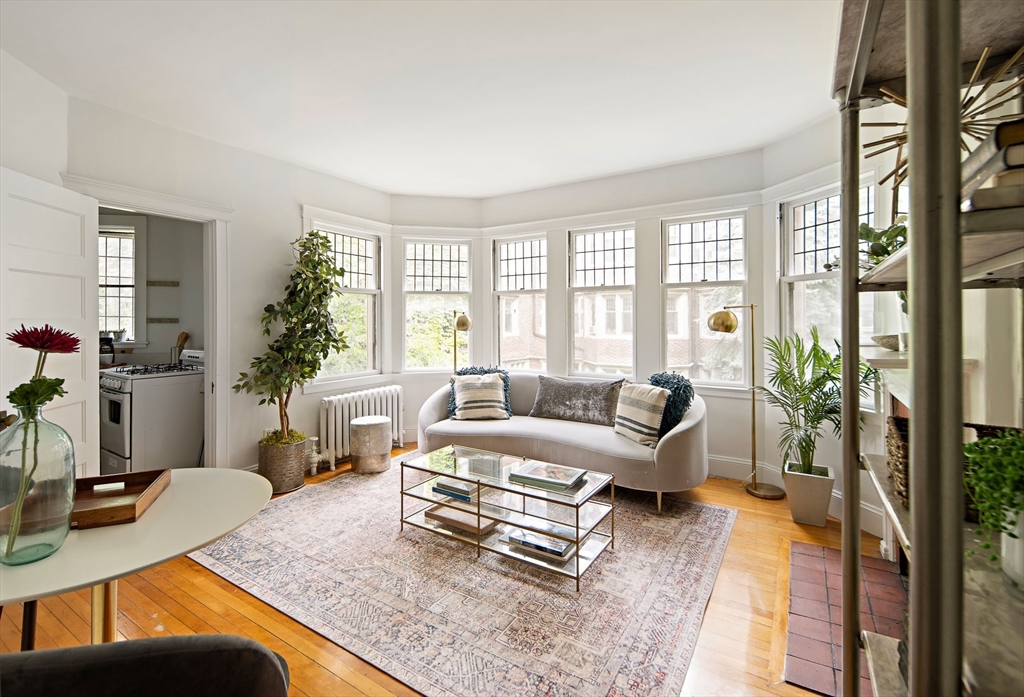 10 Dana St # 202