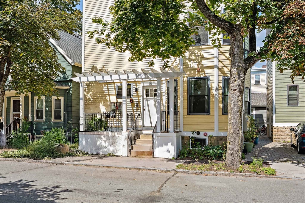 51 Dudley St # 2