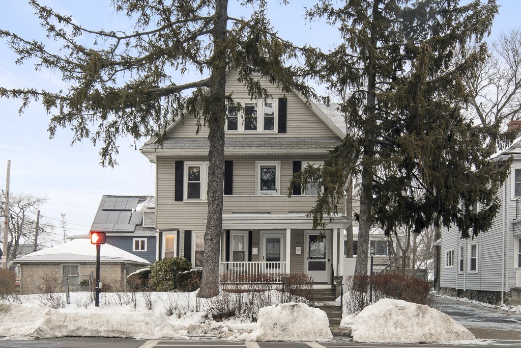 206 N Beacon St # 206