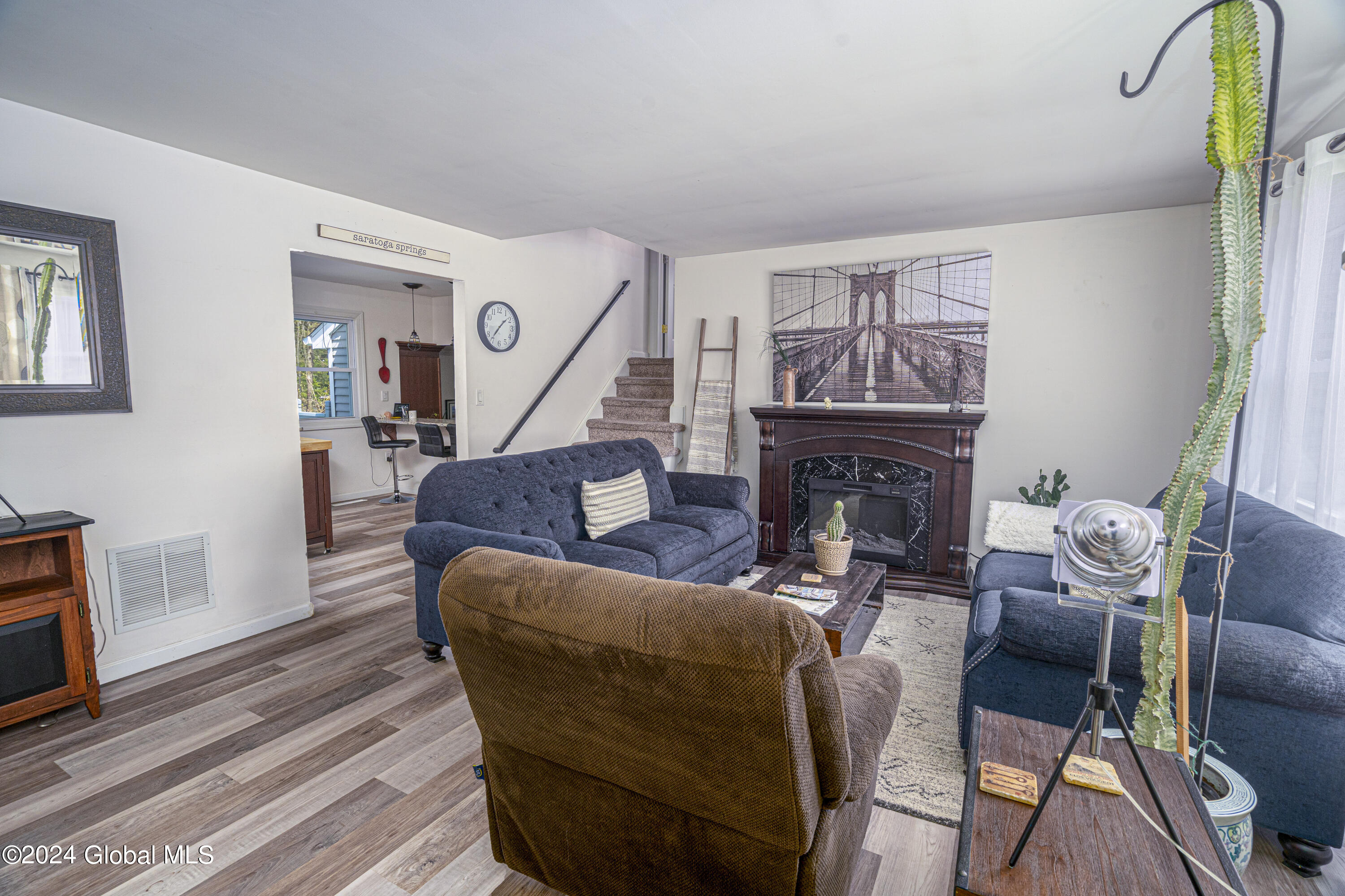 3 Castleberry Drive