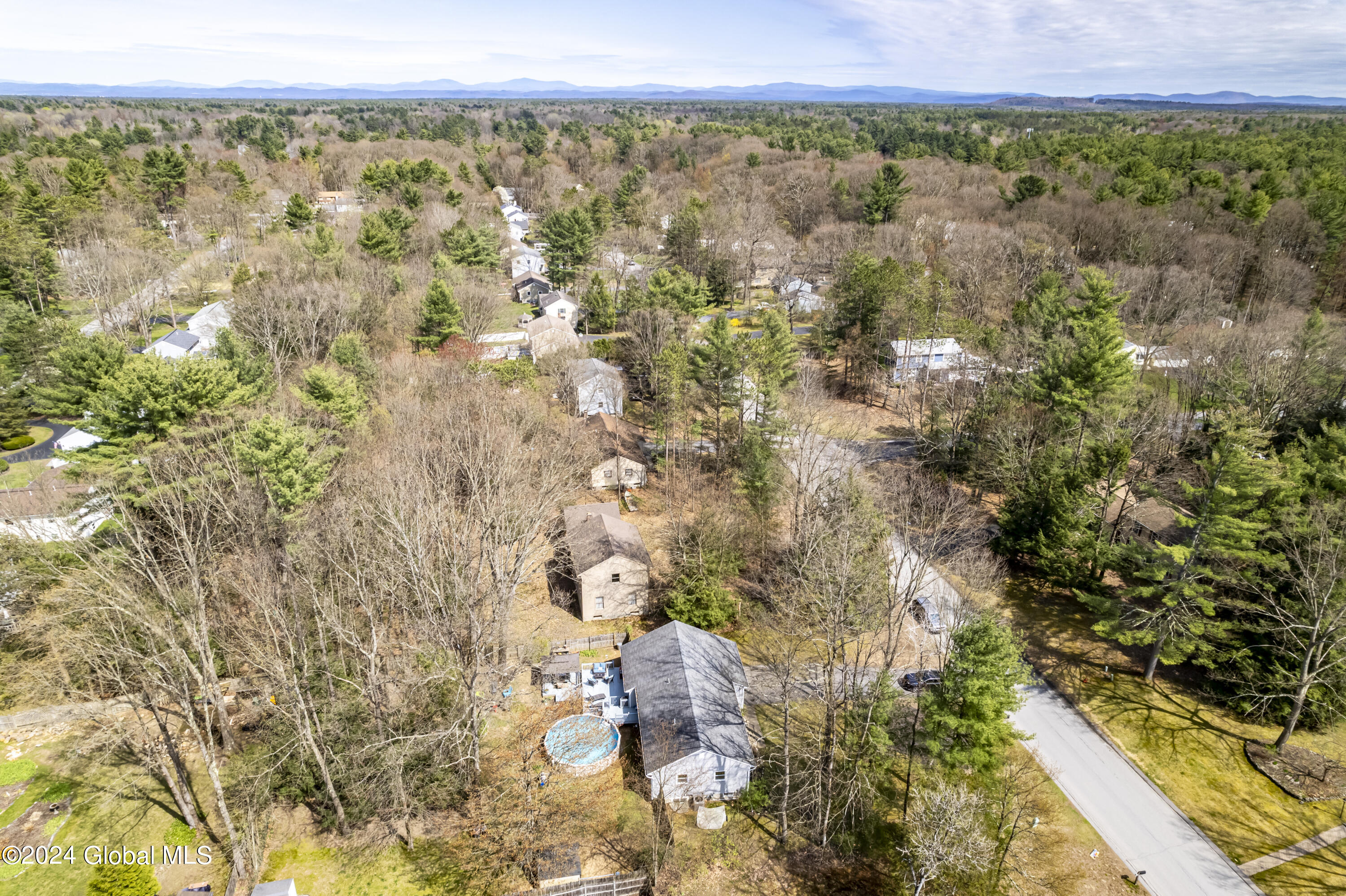 3 Castleberry Drive