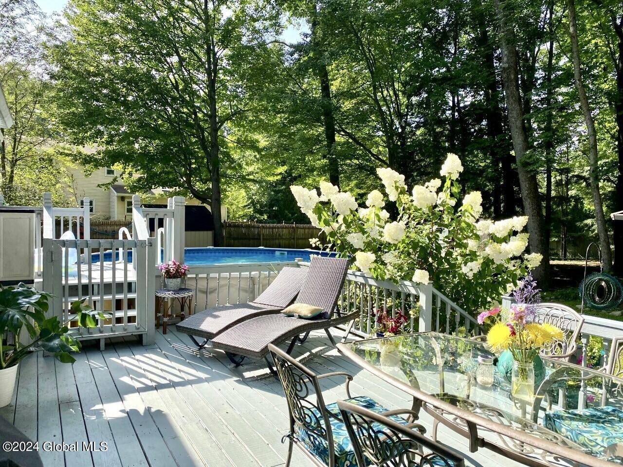 3 Castleberry Drive
