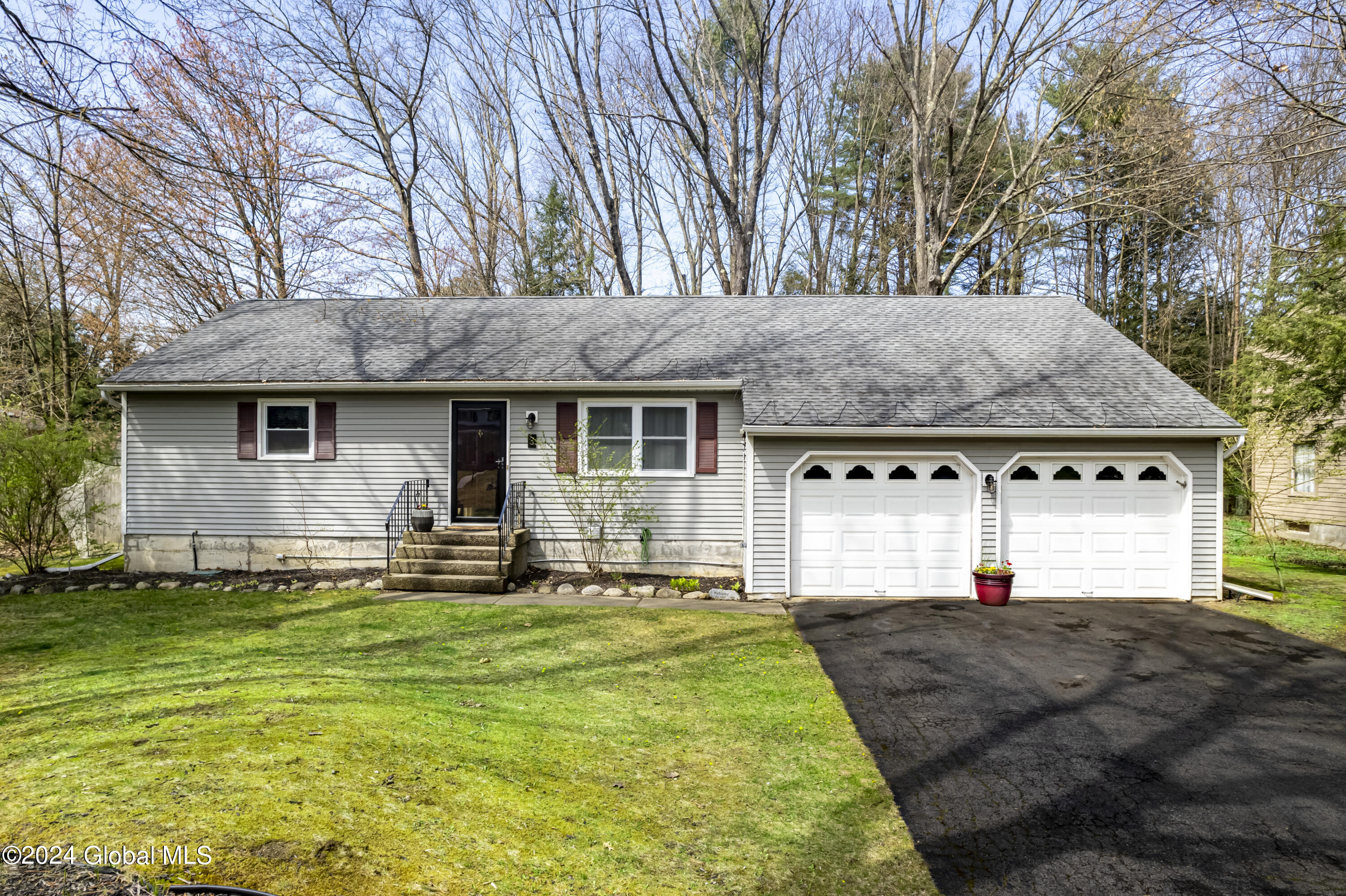 3 Castleberry Drive