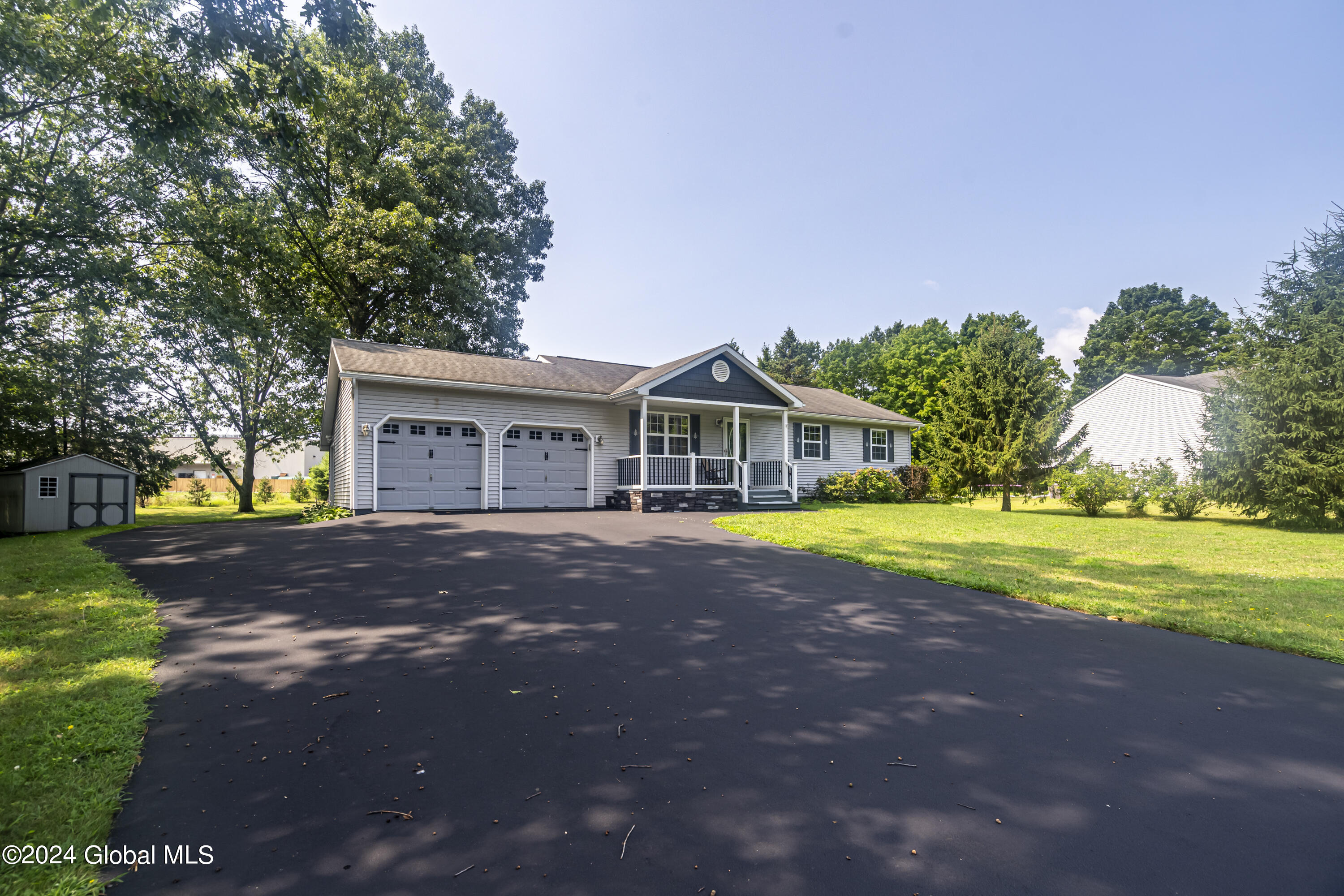 6 Devine Drive