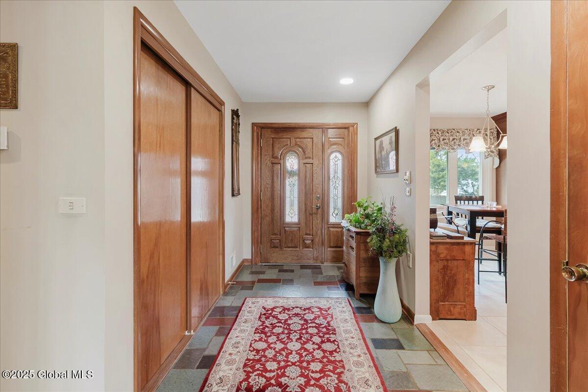 4 Queensbury Place